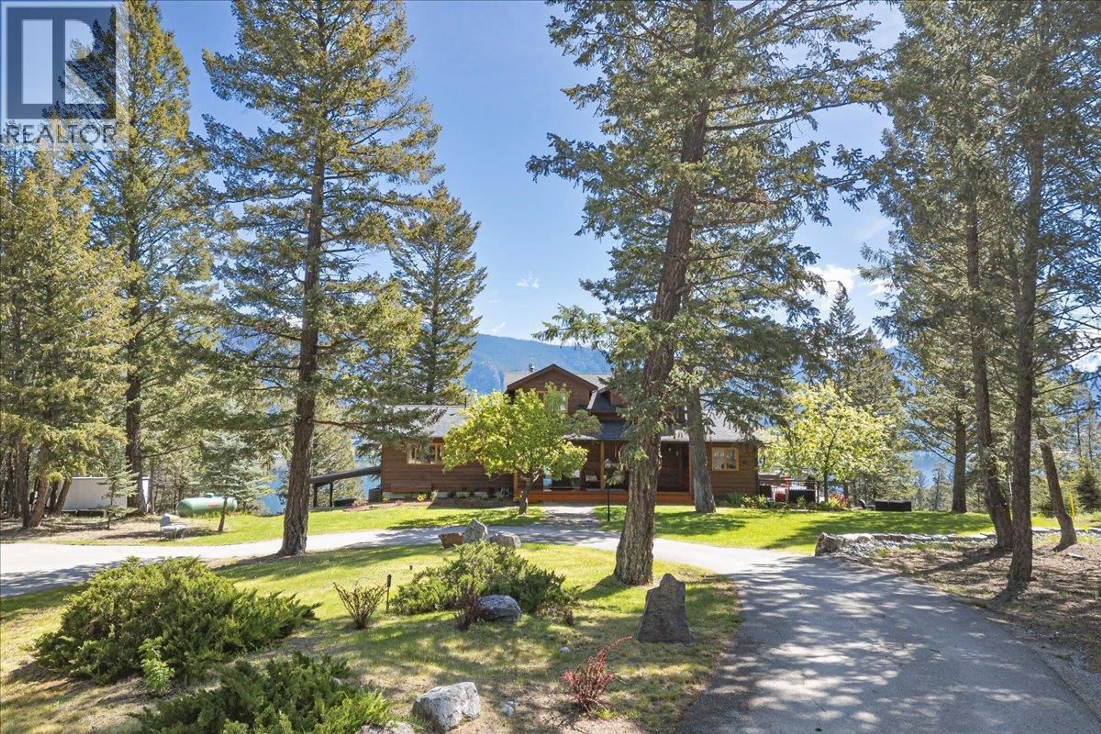 Unknown for 2371 STARK DRIVE, Invermere British Columbia V0A1K2
