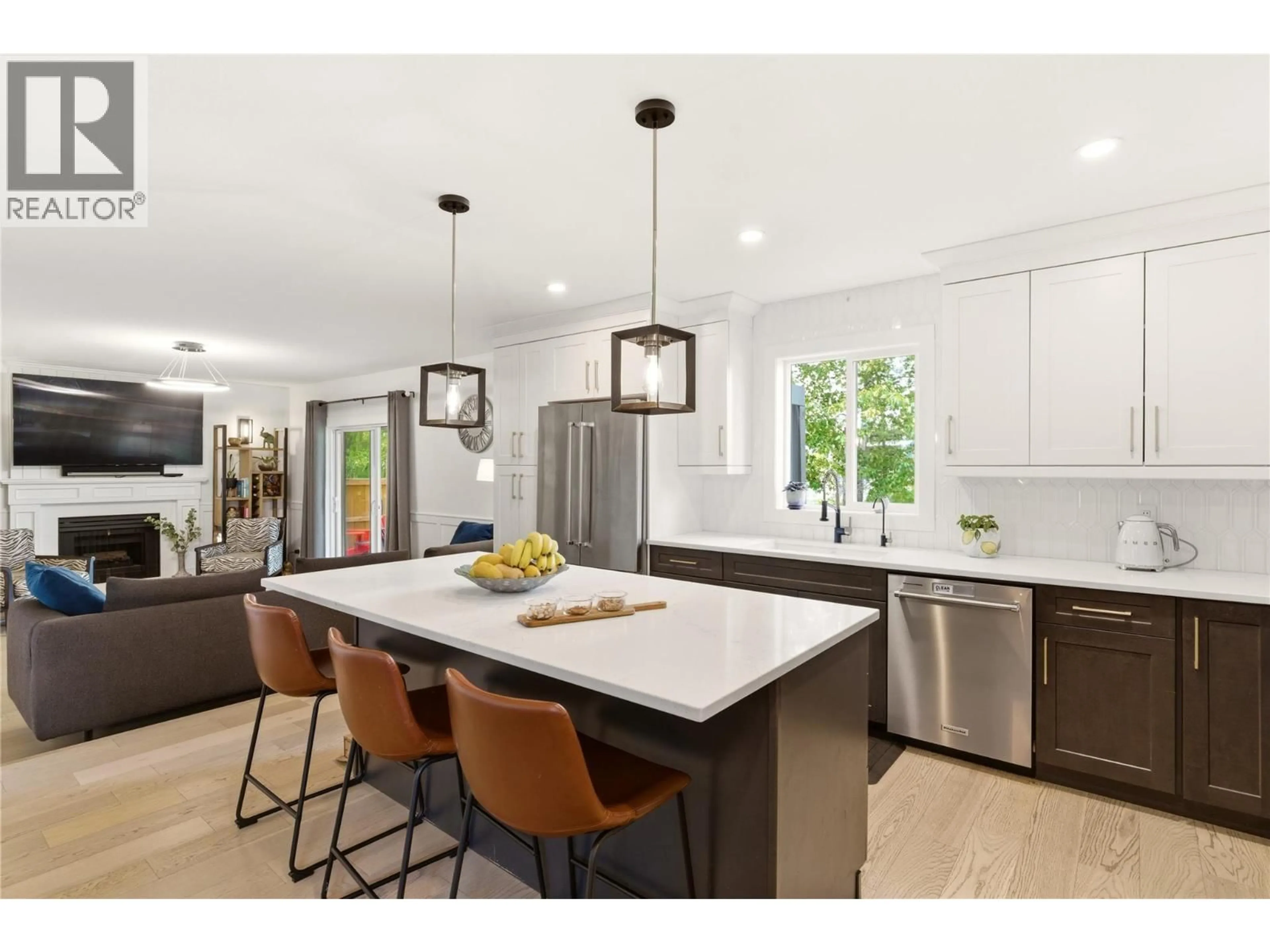Open concept kitchen, ceramic/tile floor for 682 COOK ROAD, Kelowna British Columbia V1W3G7