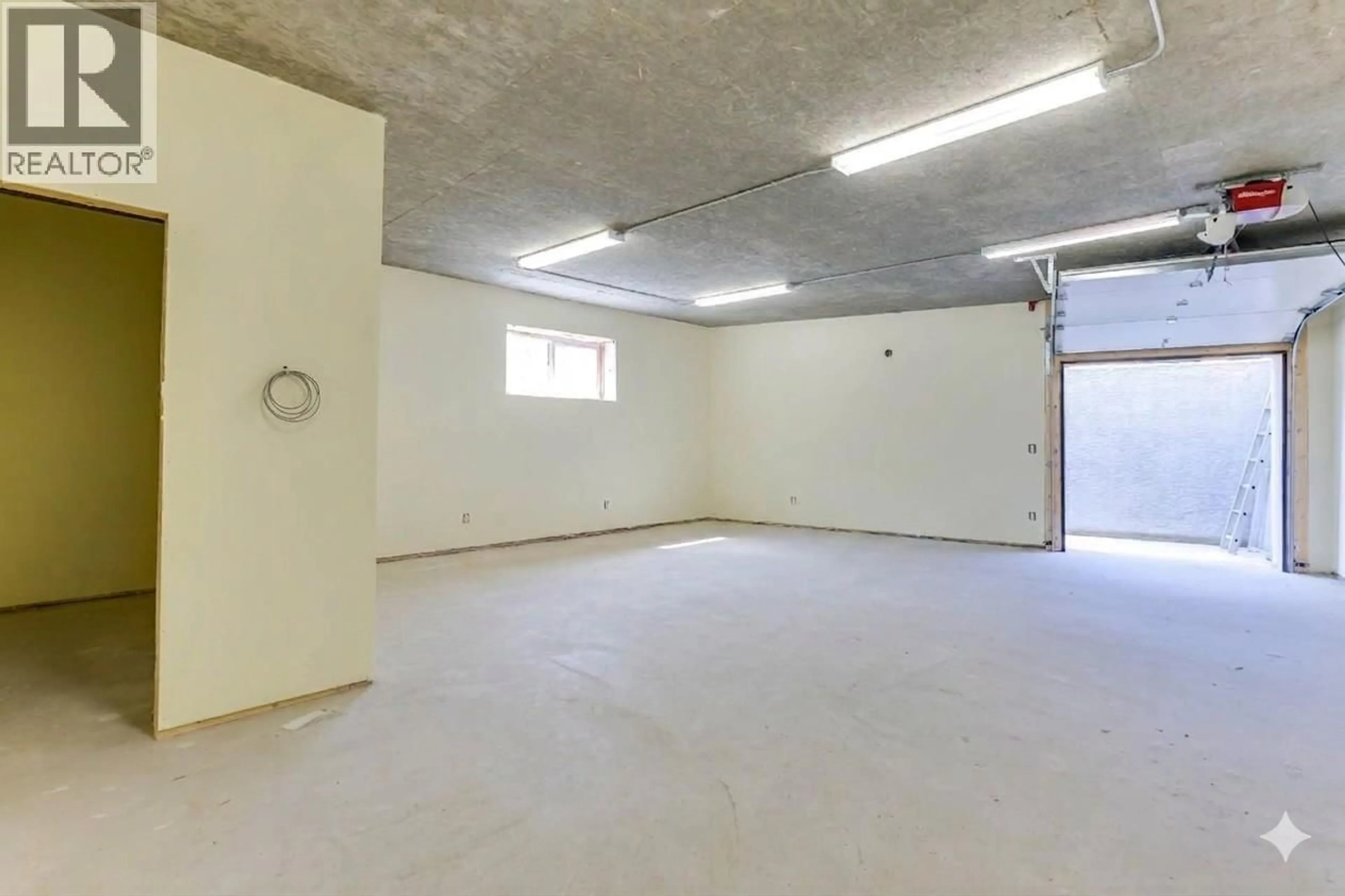 Unknown for 654 BUCK ROAD, Kelowna British Columbia V1W1N7