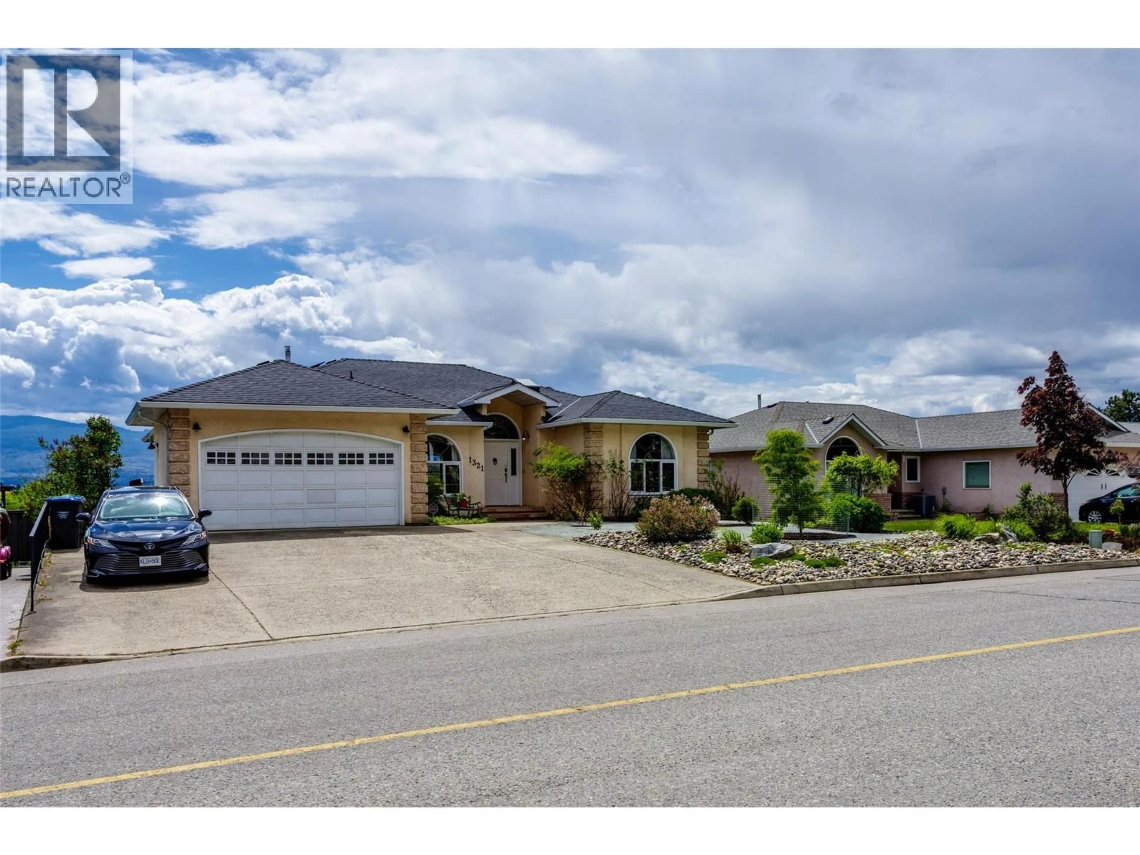 Unknown for 1321 MOUNTAIN AVENUE, Kelowna British Columbia V1Y7H3