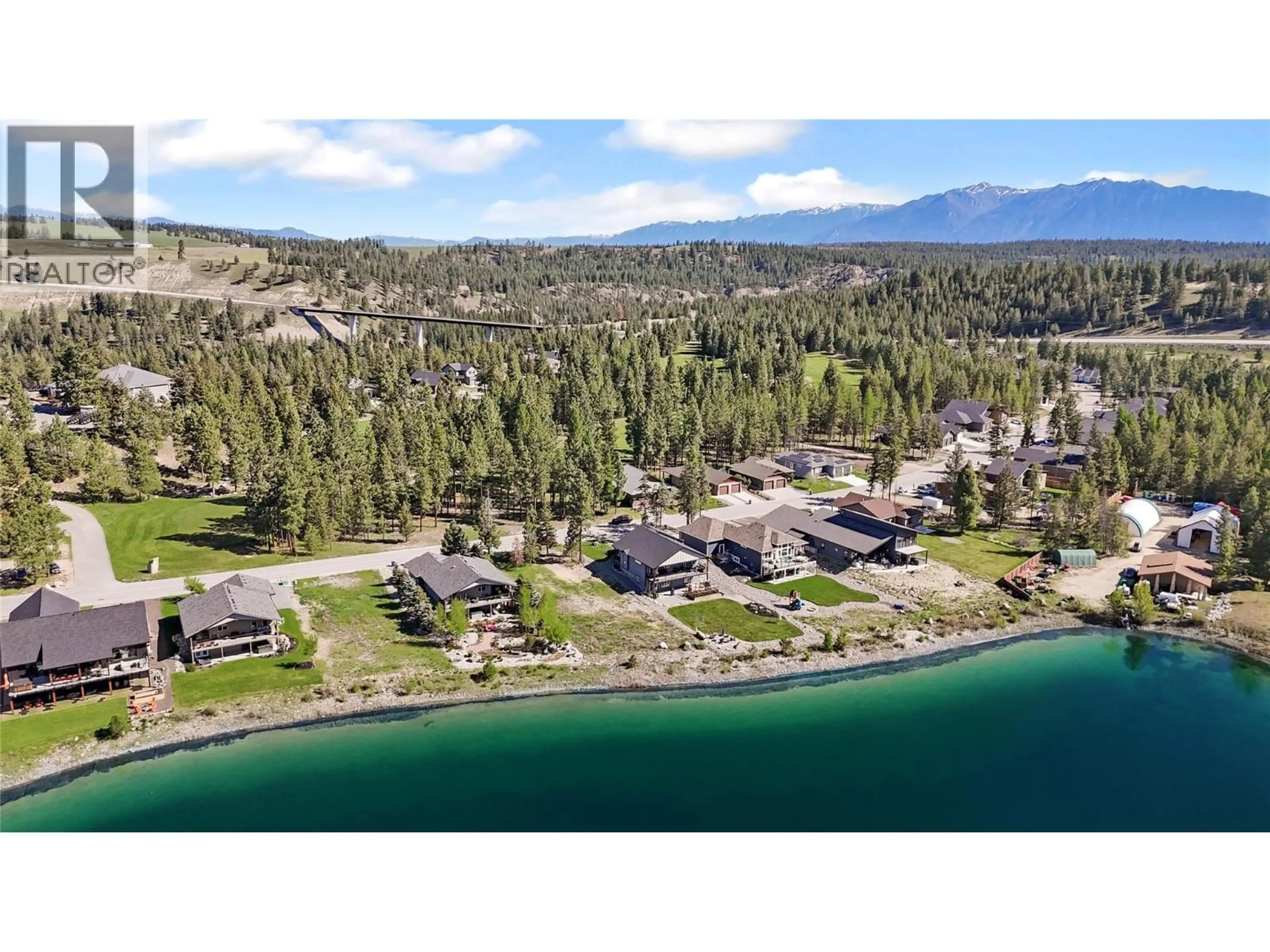 A pic from outside/outdoor area/front of a property/back of a property/a pic from drone, water/lake/river/ocean view for 193 SHADOW MOUNTAIN BOULEVARD, Cranbrook British Columbia V1C0C6
