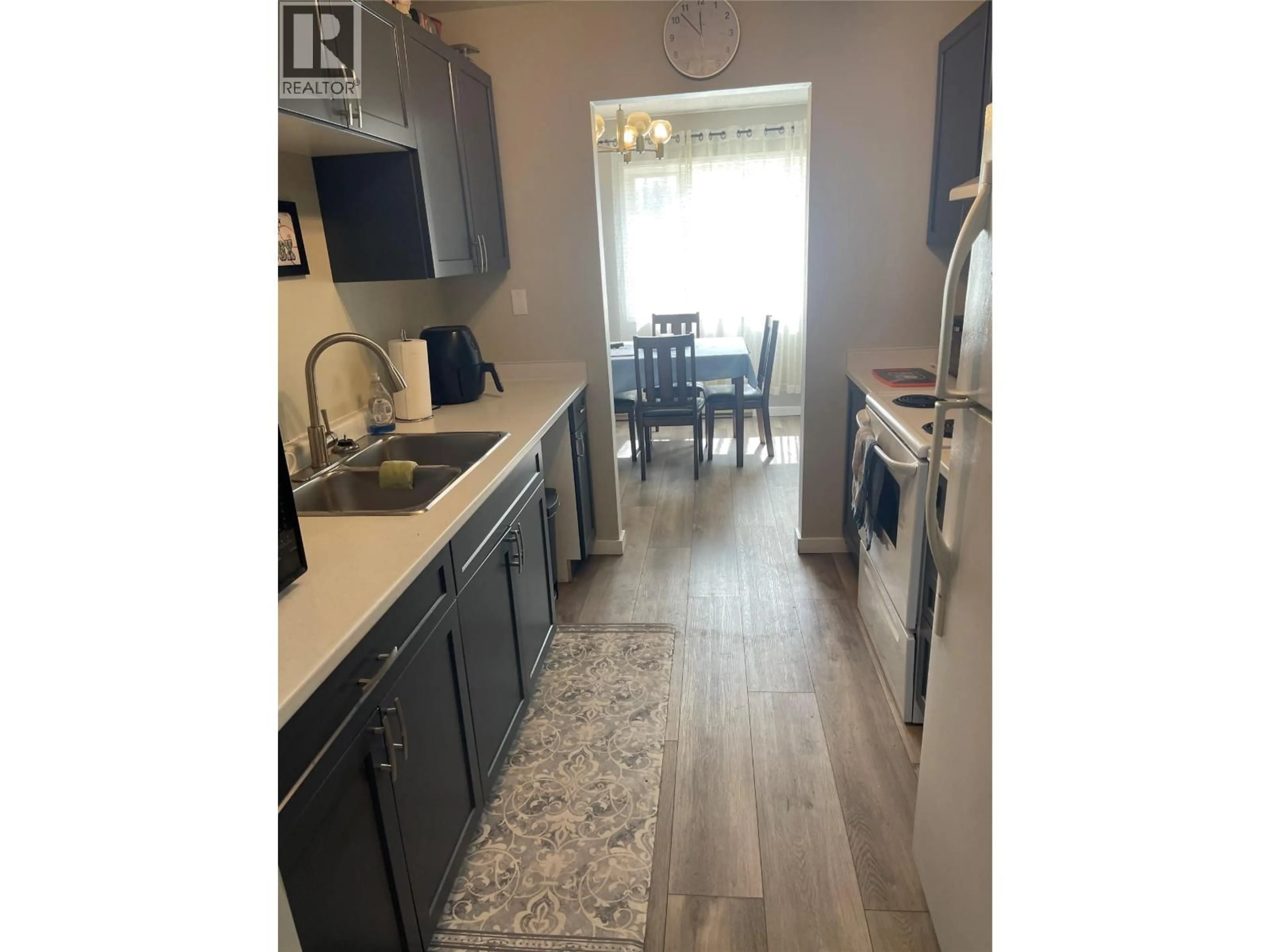Open concept kitchen, unknown for 113 - 320 NORTHGATE STREET, Tumbler Ridge British Columbia V0C2W0