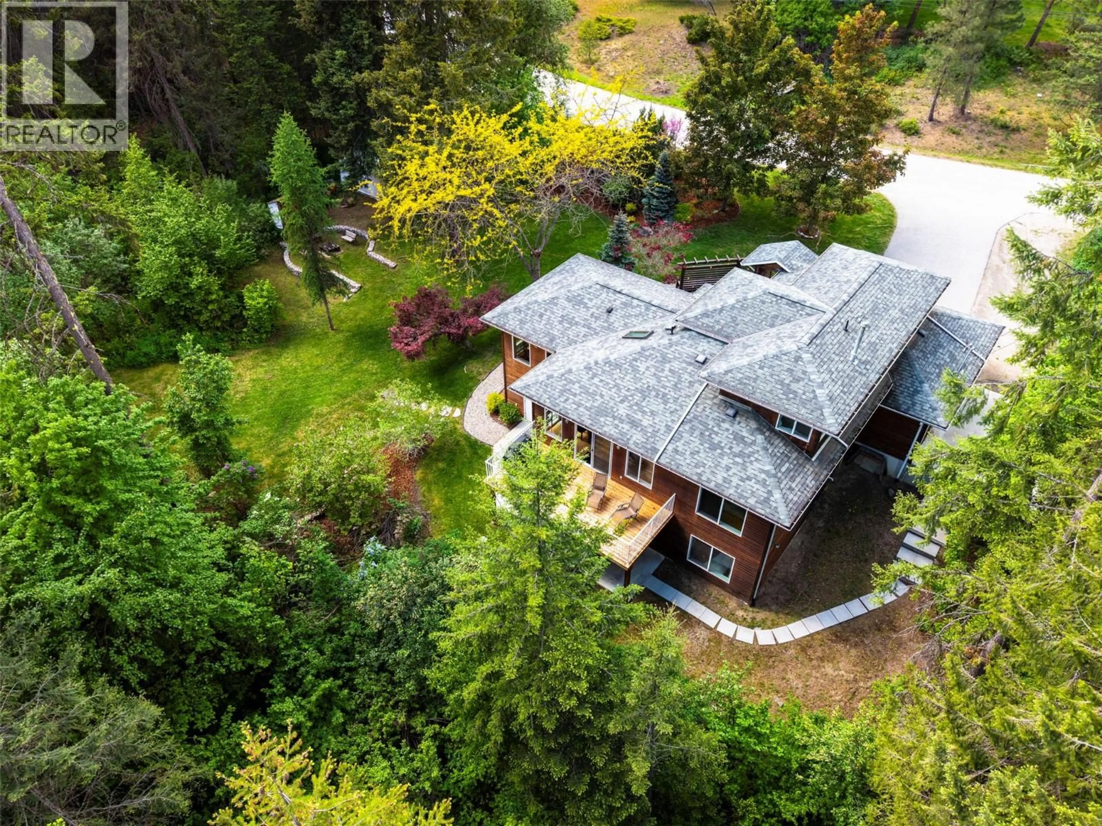 A pic from outside/outdoor area/front of a property/back of a property/a pic from drone, unknown for 4310 VIEW RIDGE ROAD, Bonnington British Columbia V0G2G3