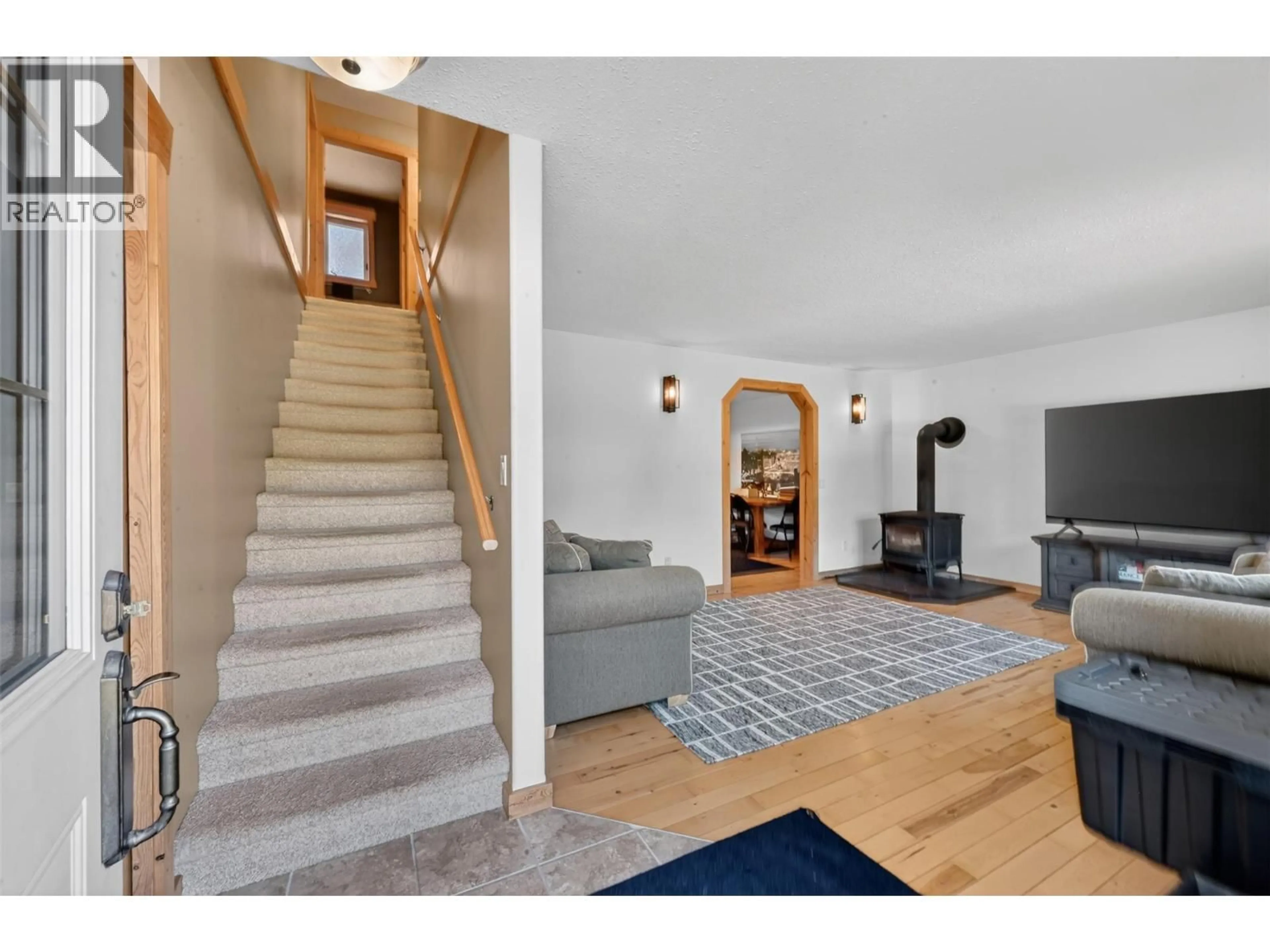 Unknown for 4852 RIVERVIEW DRIVE, Edgewater British Columbia V0A1E0