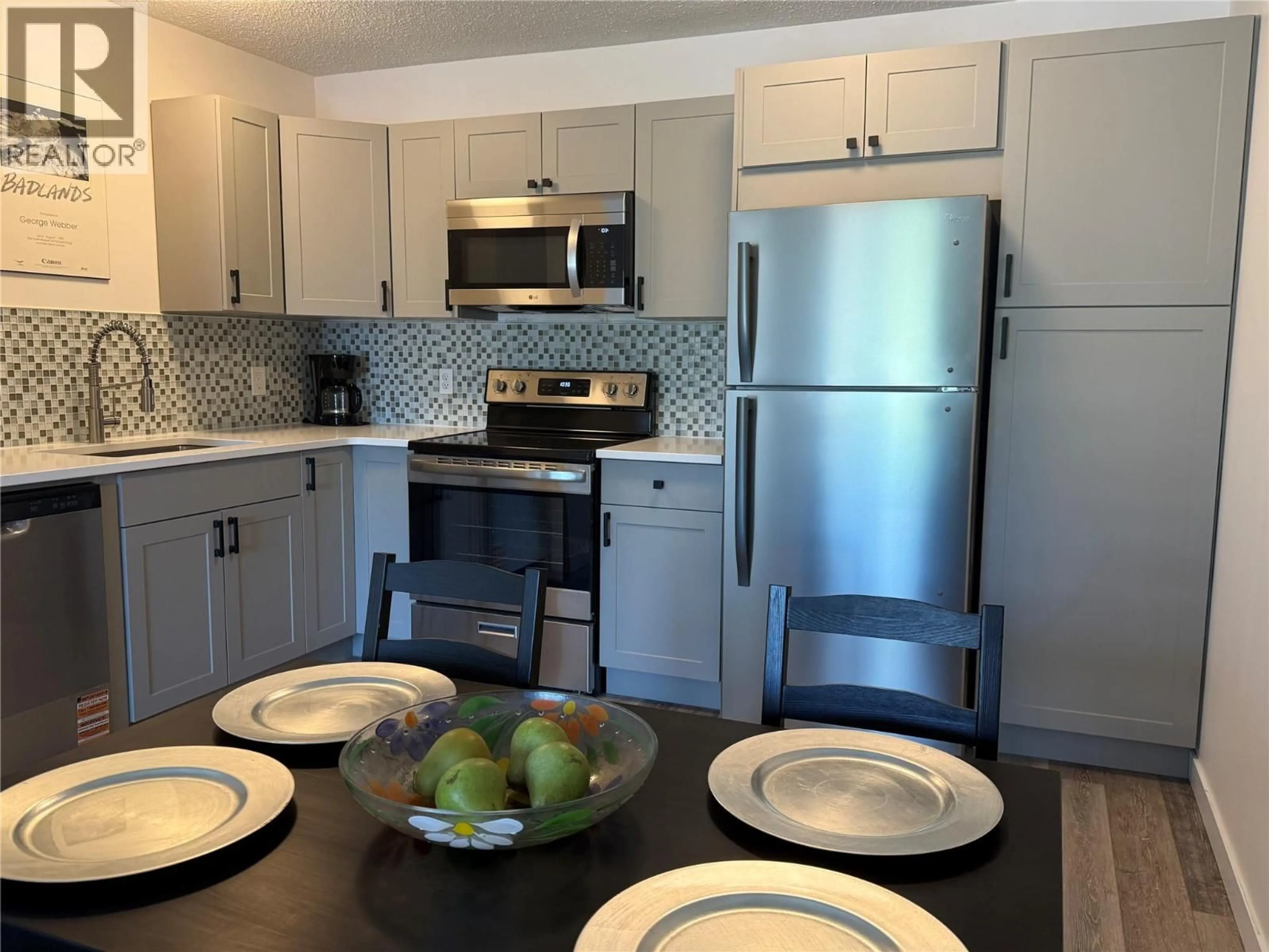 Standard kitchen, unknown for 415 - 130 SKAHA PLACE, Penticton British Columbia V2A7J6