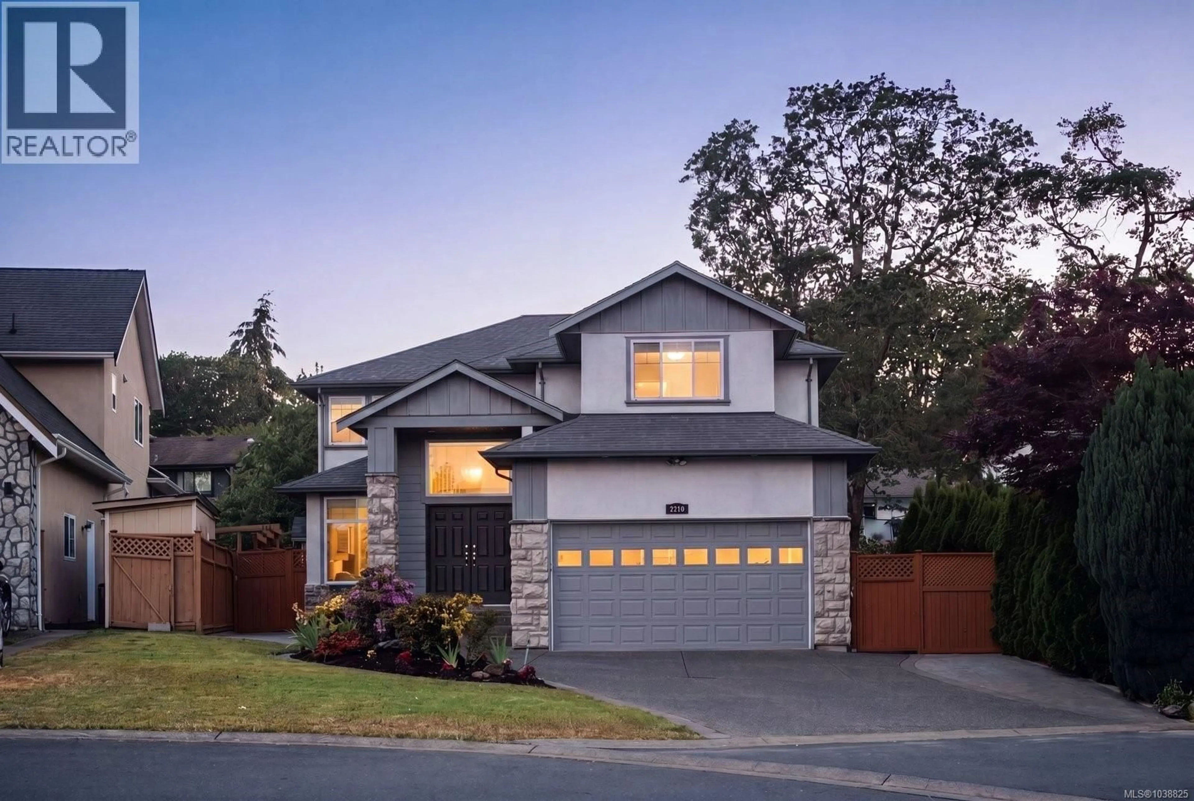 Home with brick exterior material, street for 4240 OAKVIEW PLACE, Saanich British Columbia V8N6M7