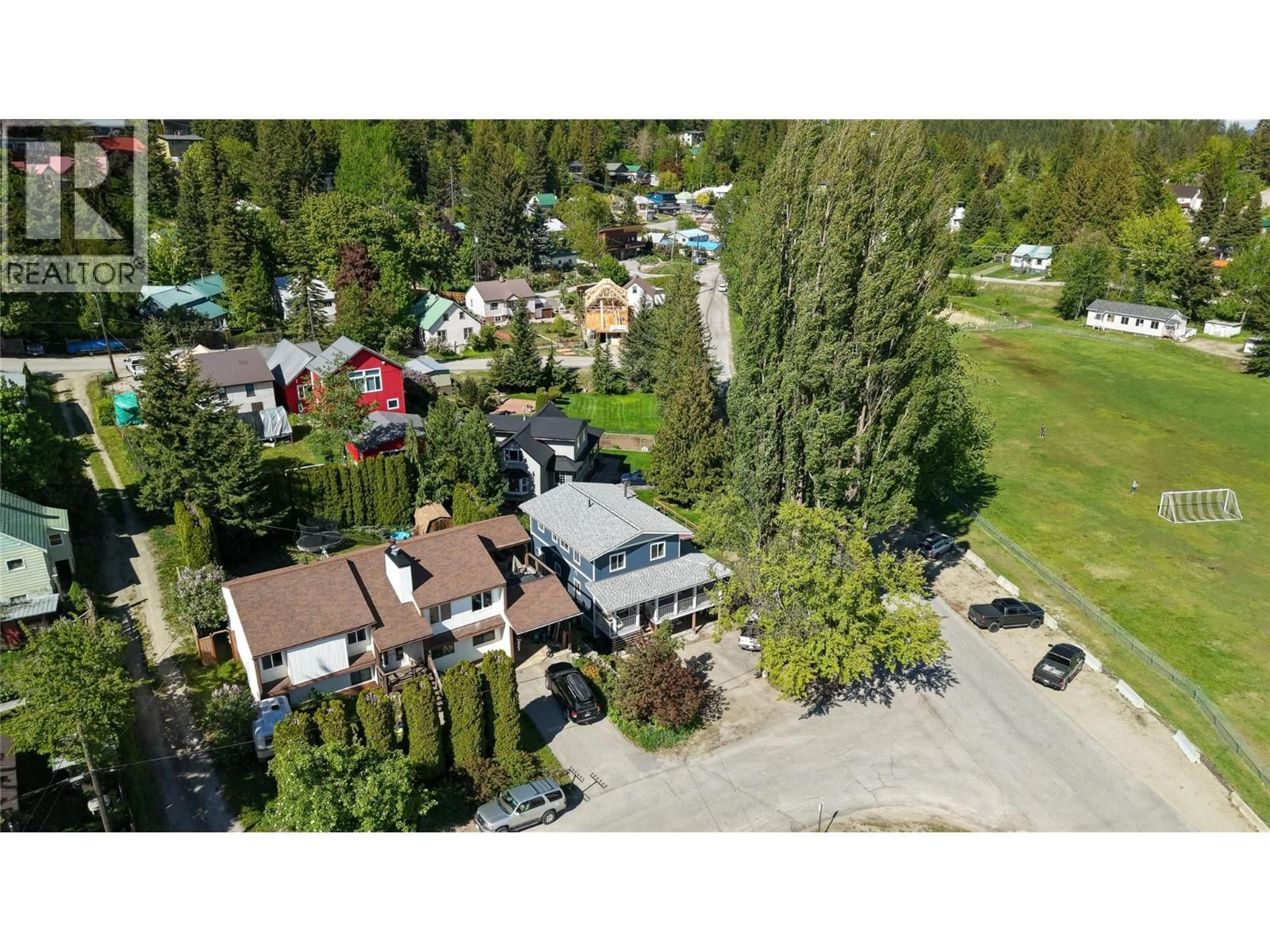A pic from outside/outdoor area/front of a property/back of a property/a pic from drone, street for 2058 FIFTH AVENUE, Rossland British Columbia V0G1Y0