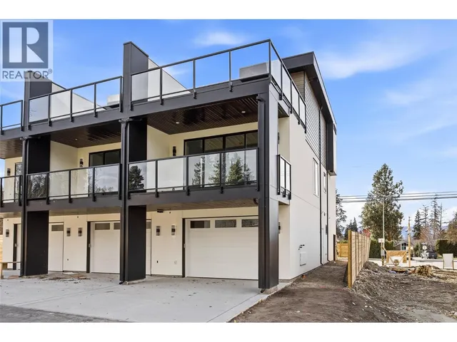 4563 GORDON DRIVE, Kelowna 2