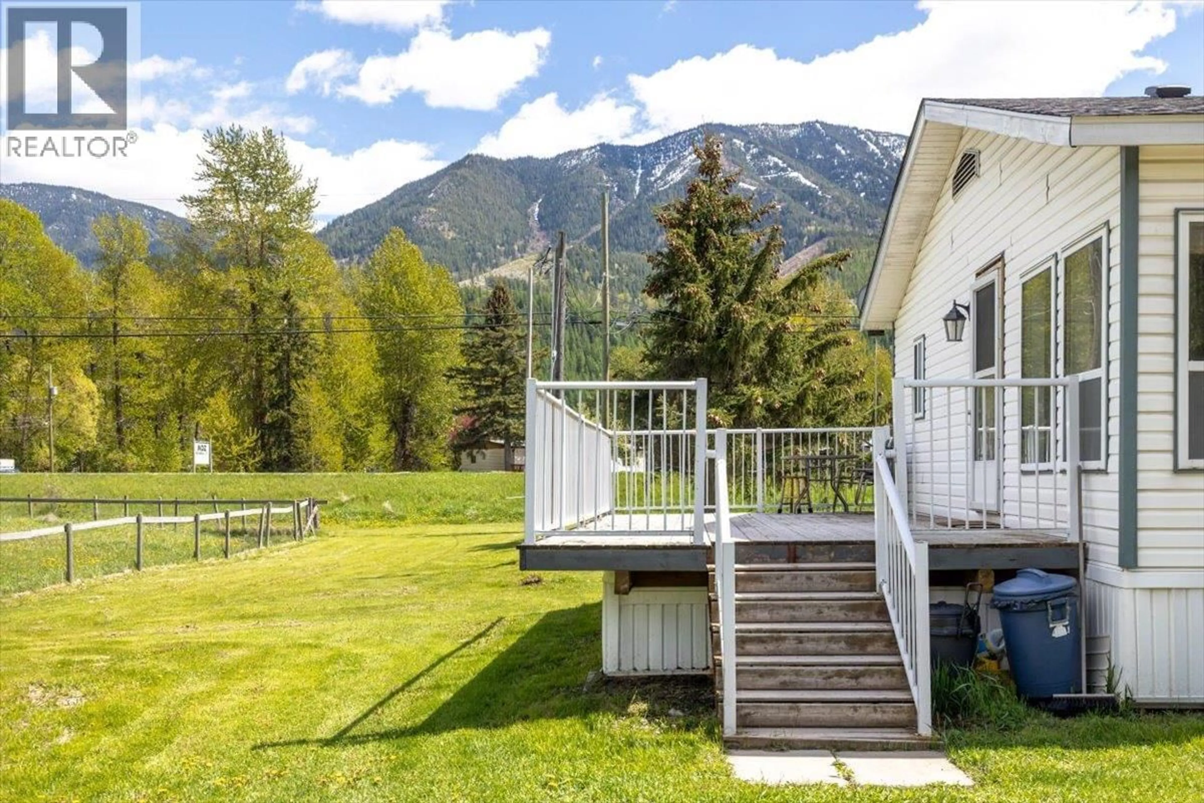 Patio, mountain view for 1989 3 HIGHWAY, Fernie British Columbia V0B1M5