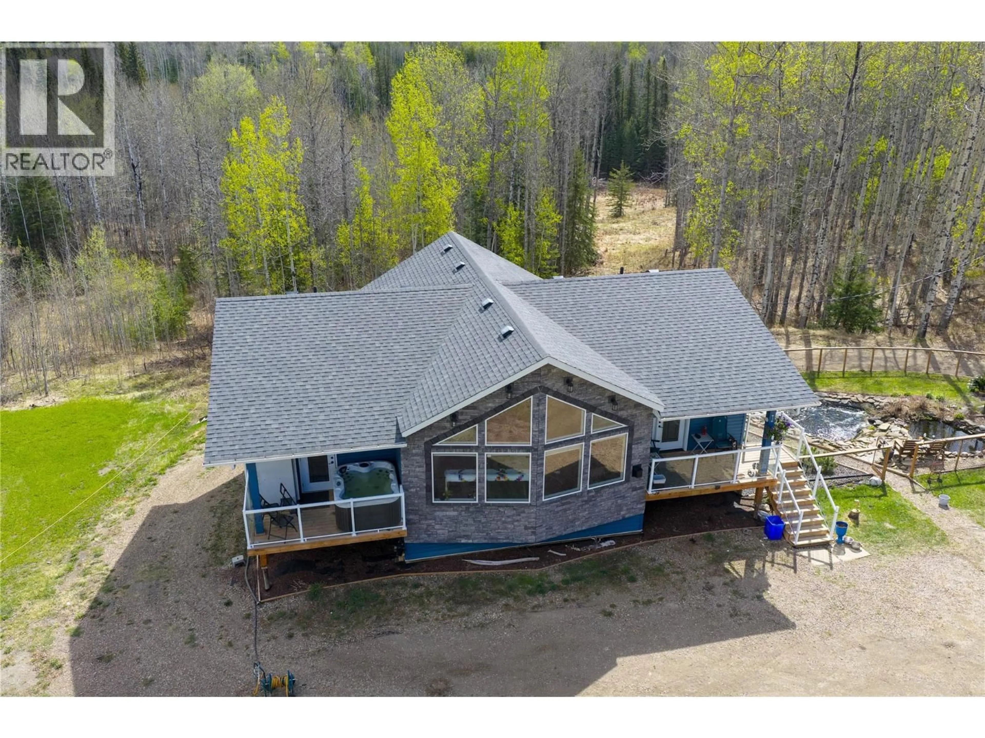 A pic from outside/outdoor area/front of a property/back of a property/a pic from drone, unknown for 5266 WEST ARRAS ROAD, Dawson Creek British Columbia V0C1B0