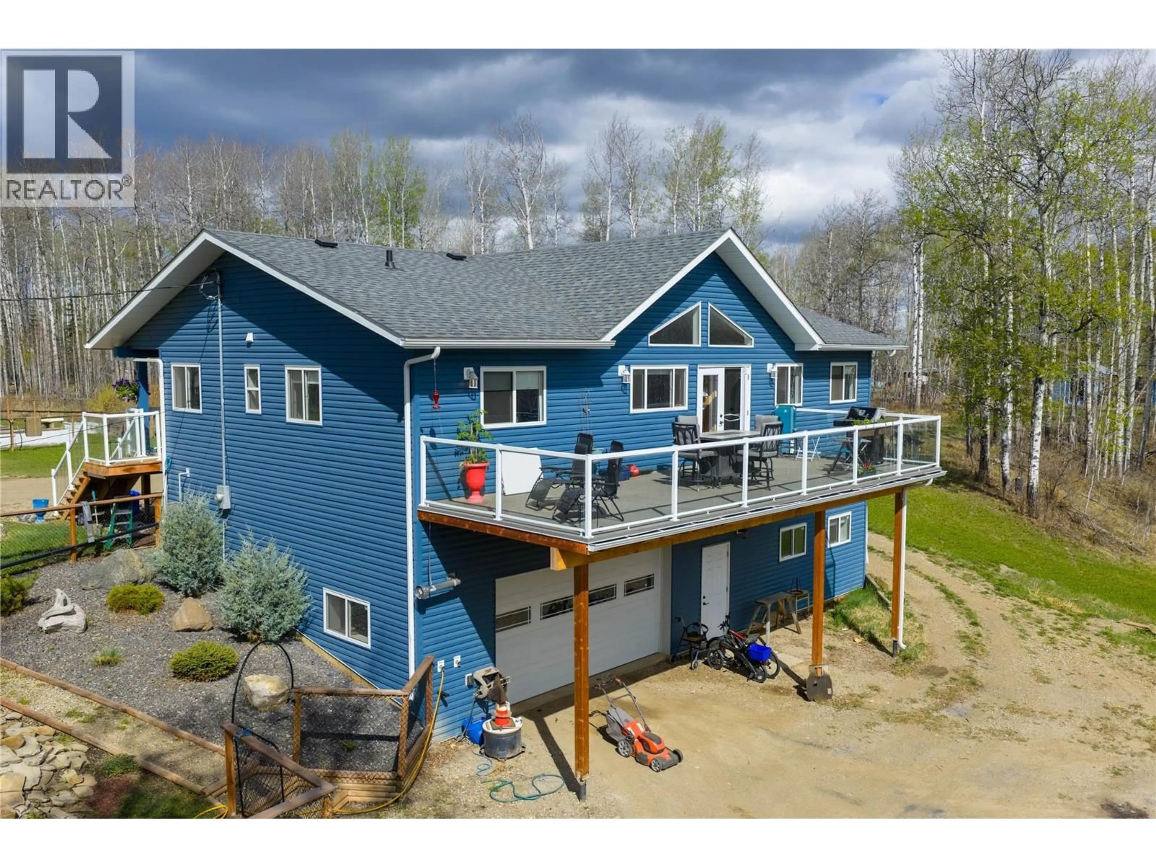 A pic from outside/outdoor area/front of a property/back of a property/a pic from drone, water/lake/river/ocean view for 5266 WEST ARRAS ROAD, Dawson Creek British Columbia V0C1B0