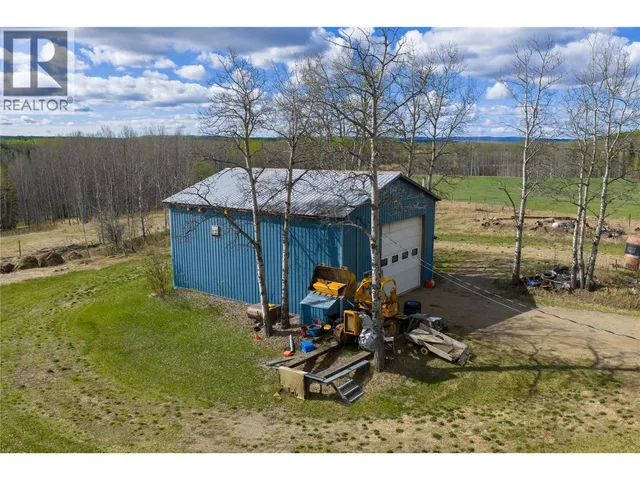 5266 WEST ARRAS ROAD, Dawson Creek 5