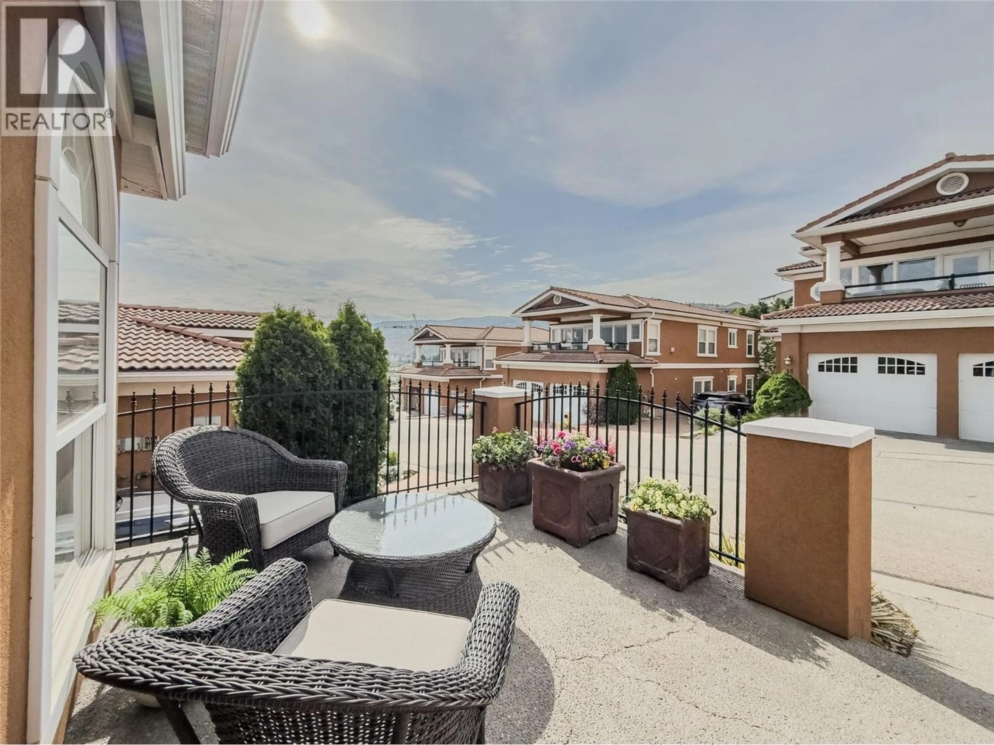 Unknown for 3 - 875 SAHALI TERRACE, Kamloops British Columbia V2C6W9