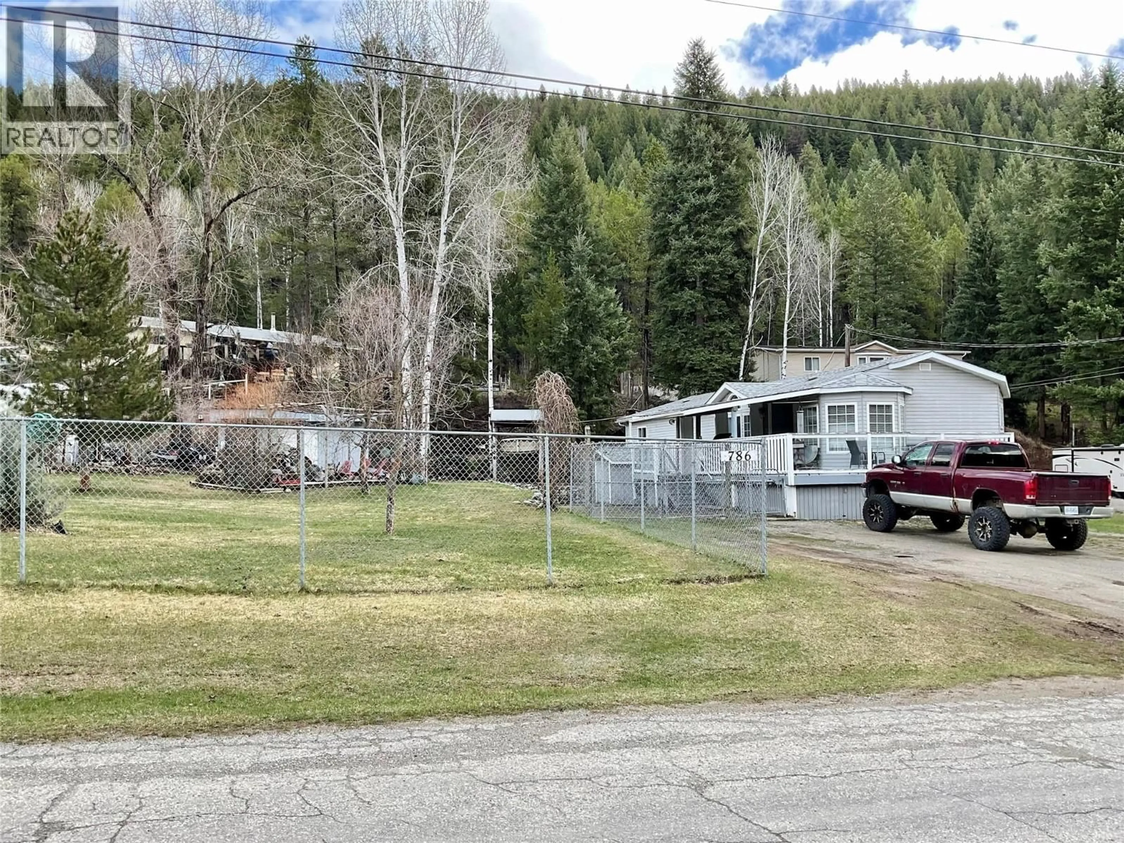 A pic from outside/outdoor area/front of a property/back of a property/a pic from drone, mountain view for 786 STRATHMORE AVENUE, Greenwood British Columbia V0H1J0