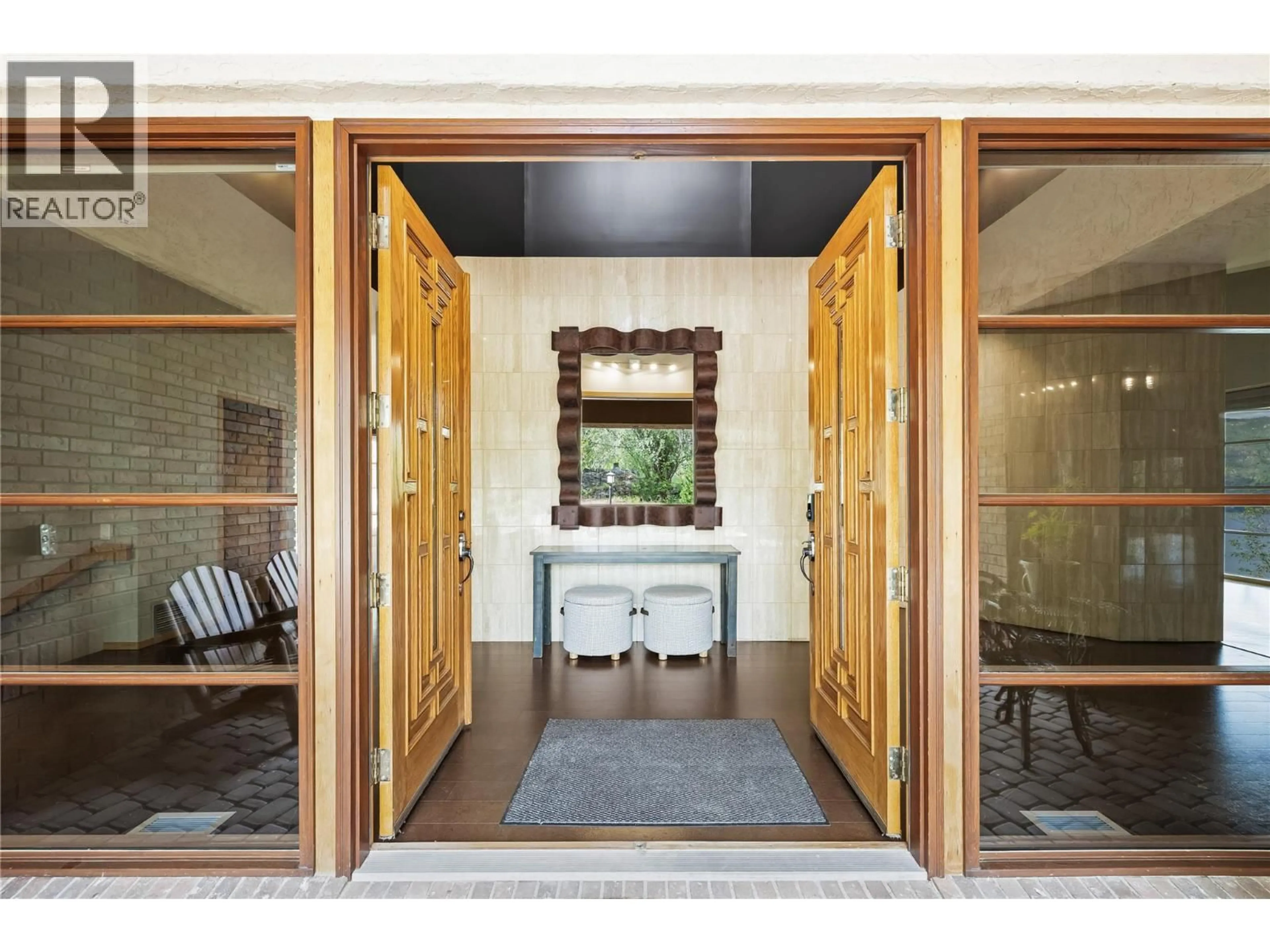 Indoor entryway for 14124 MOBERLY ROAD, Lake Country British Columbia V1V1A6