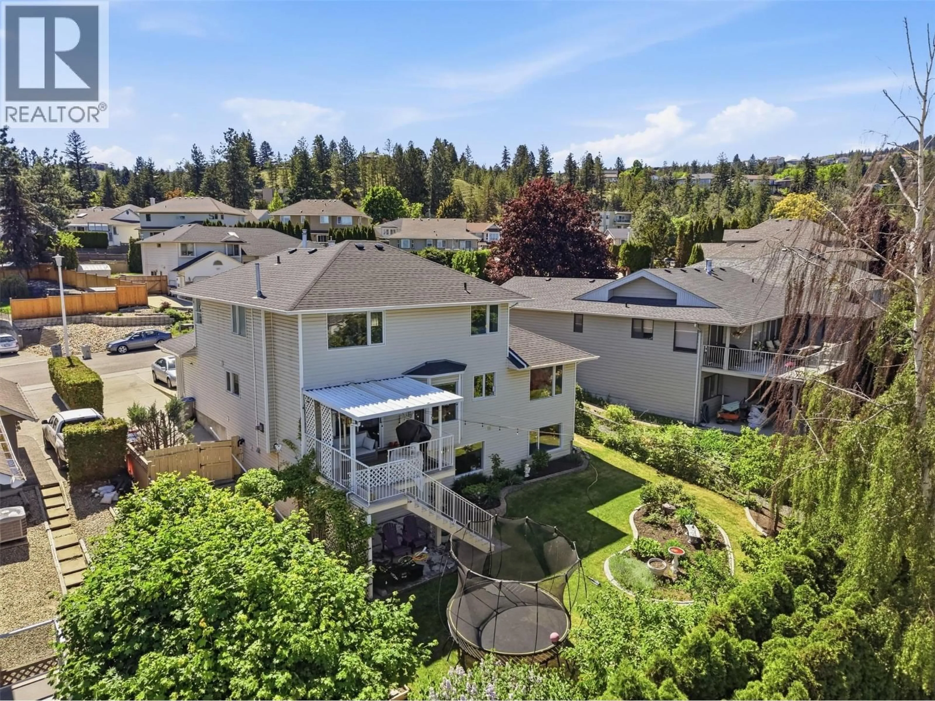 A pic from outside/outdoor area/front of a property/back of a property/a pic from drone, mountain view for 1954 STIRLING DRIVE, Kamloops British Columbia V1S1P9