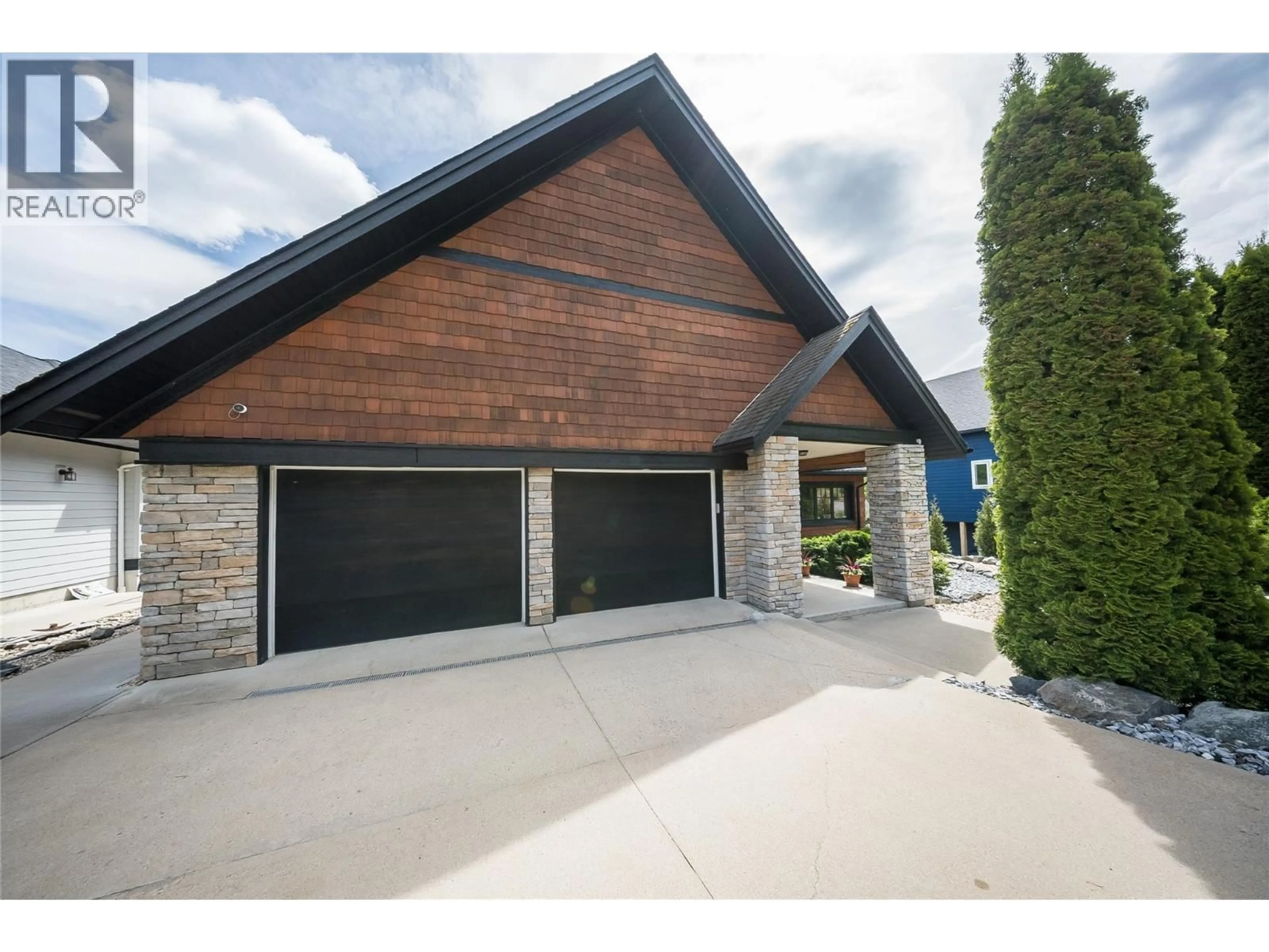 Unknown for 1009 SILVERTIP ROAD, Rossland British Columbia V0G1Y0