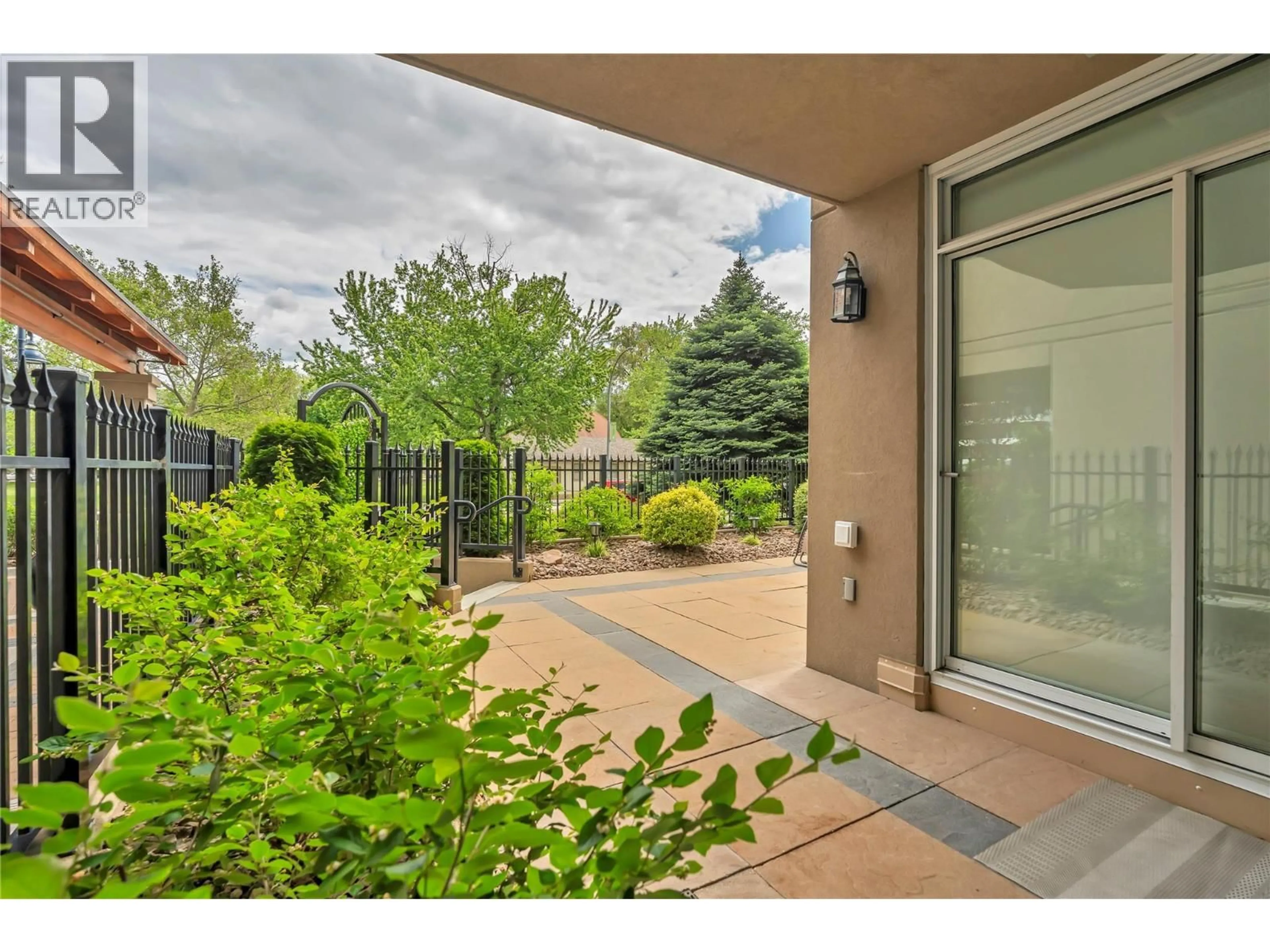 Unknown for 101 - 75 MARTIN STREET, Penticton British Columbia V2A9C8