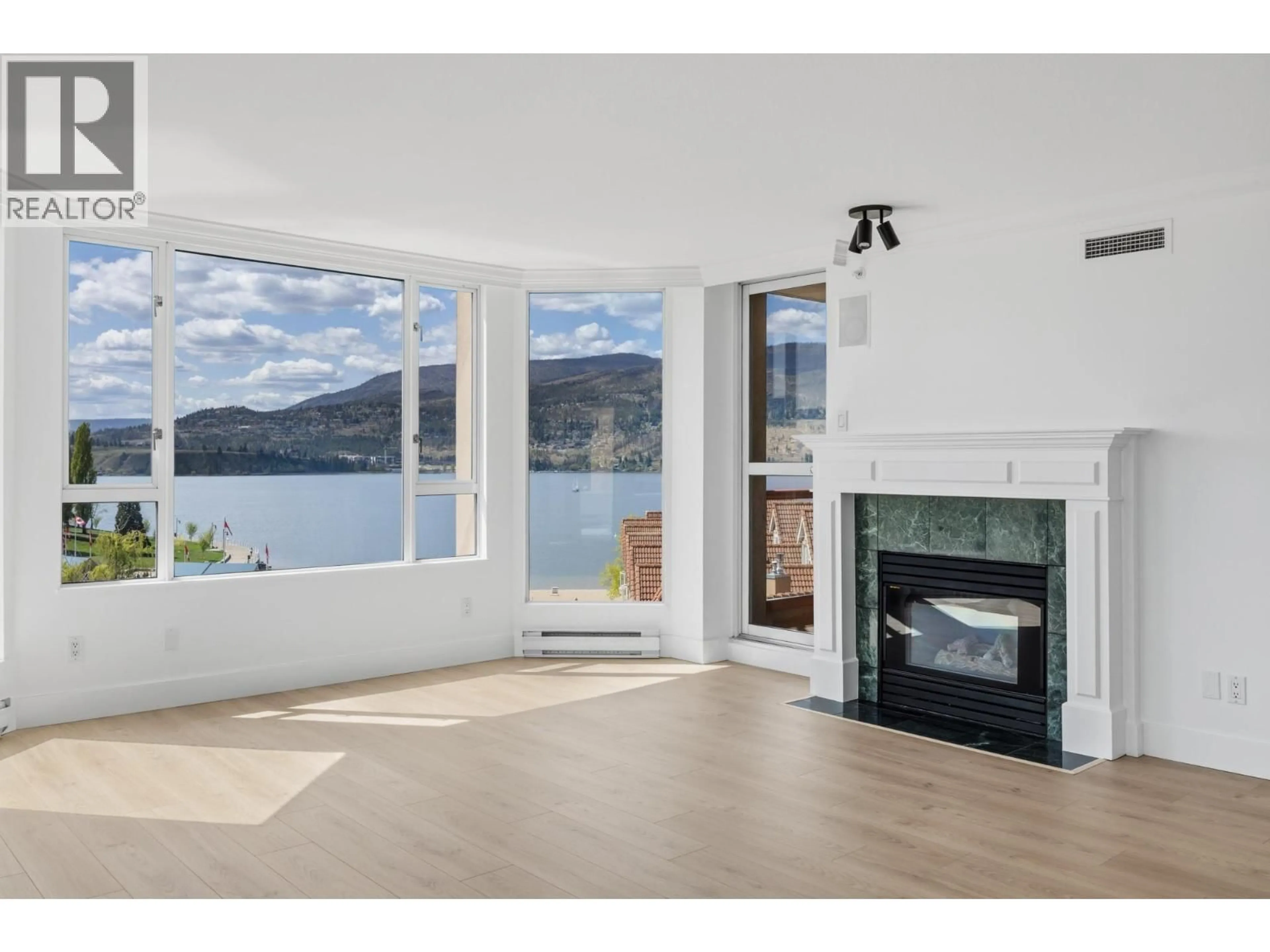 Unknown for 701 - 1160 SUNSET DRIVE, Kelowna British Columbia V1Y9P7