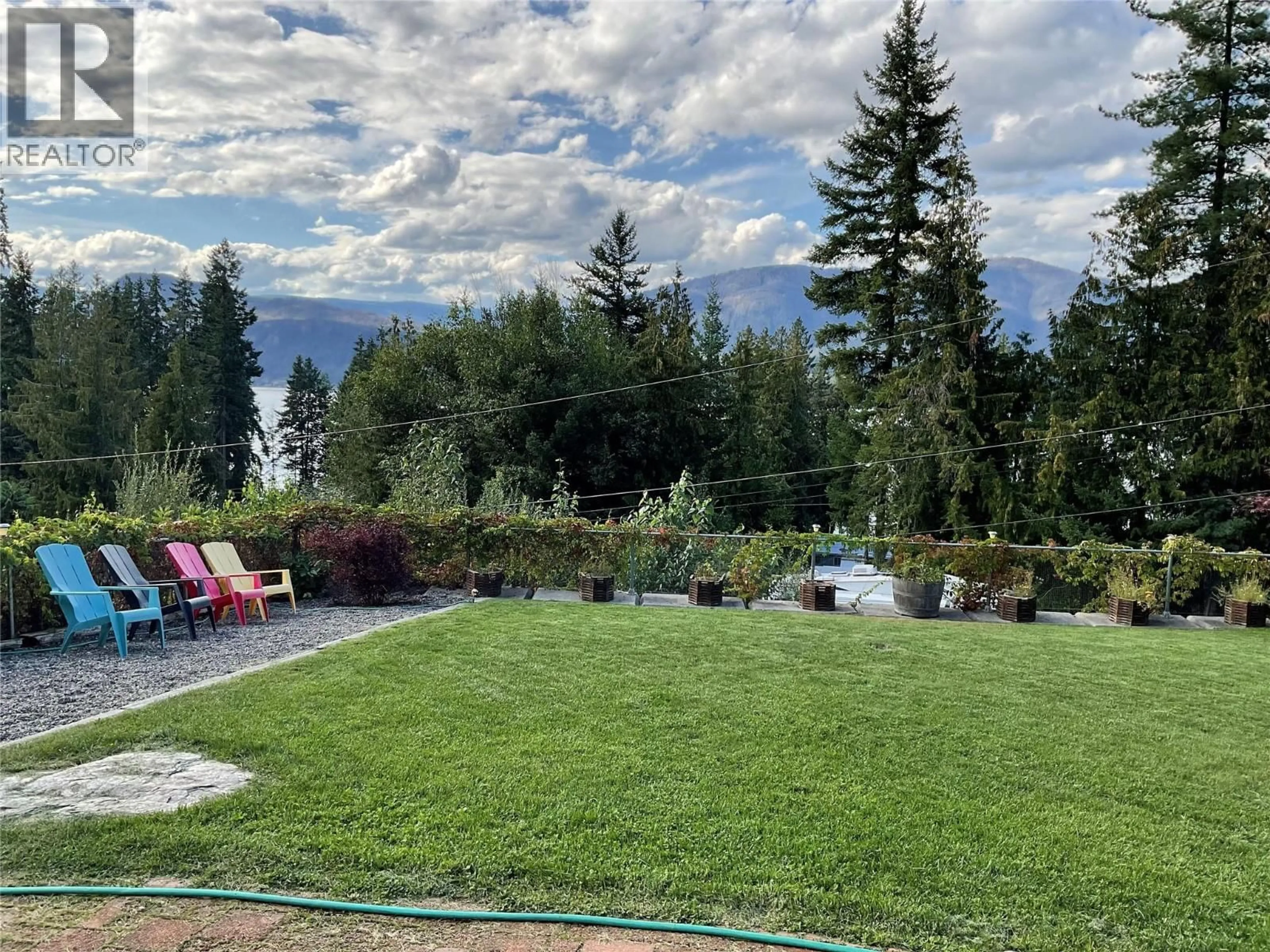 A pic from outside/outdoor area/front of a property/back of a property/a pic from drone, water/lake/river/ocean view for 3286 HURSTFIELD ROAD, Blind Bay British Columbia V0E1H1
