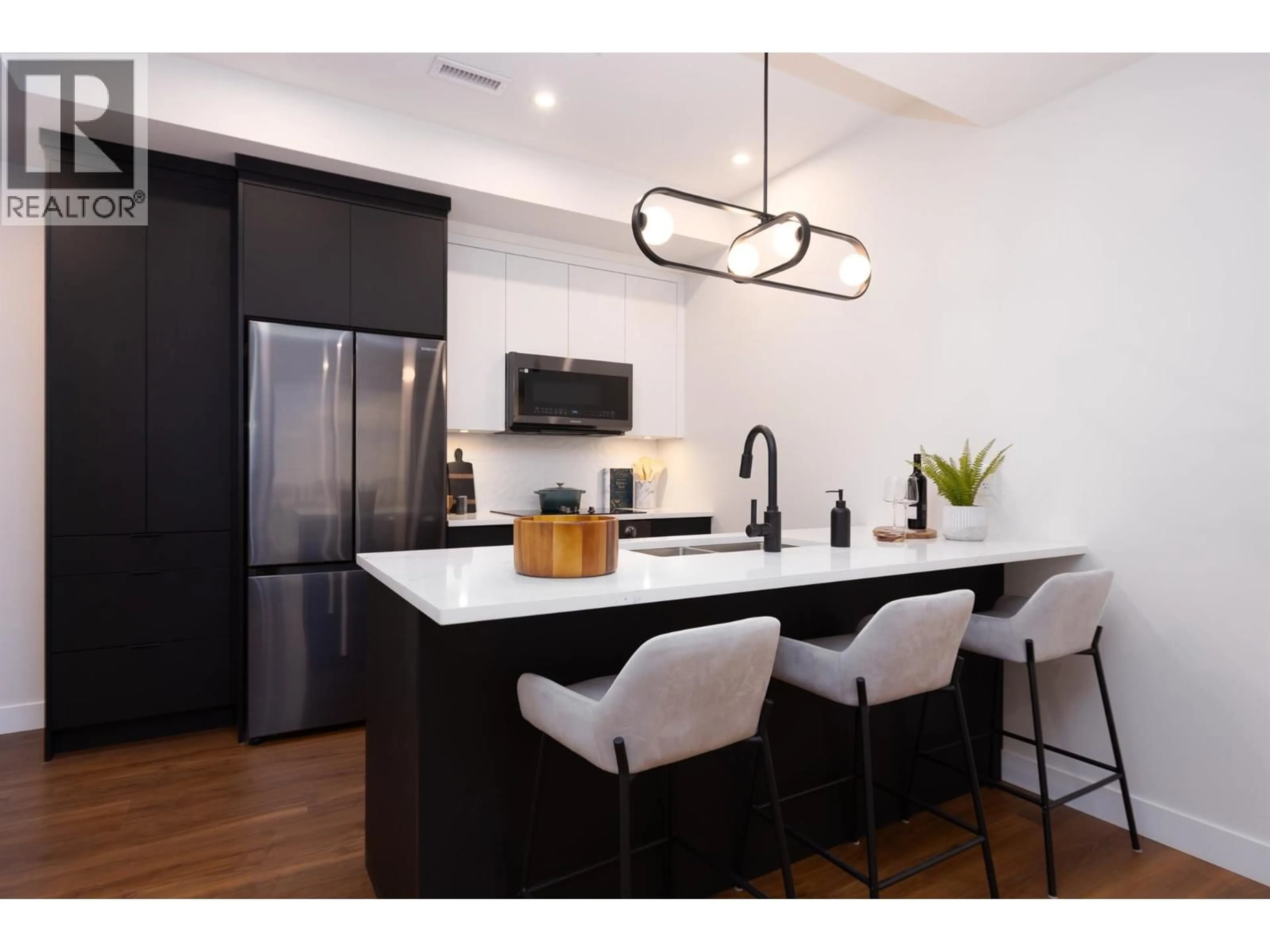Open concept kitchen, unknown for 446 - 1281 PRIDHAM AVENUE, Kelowna British Columbia V1Y6B3
