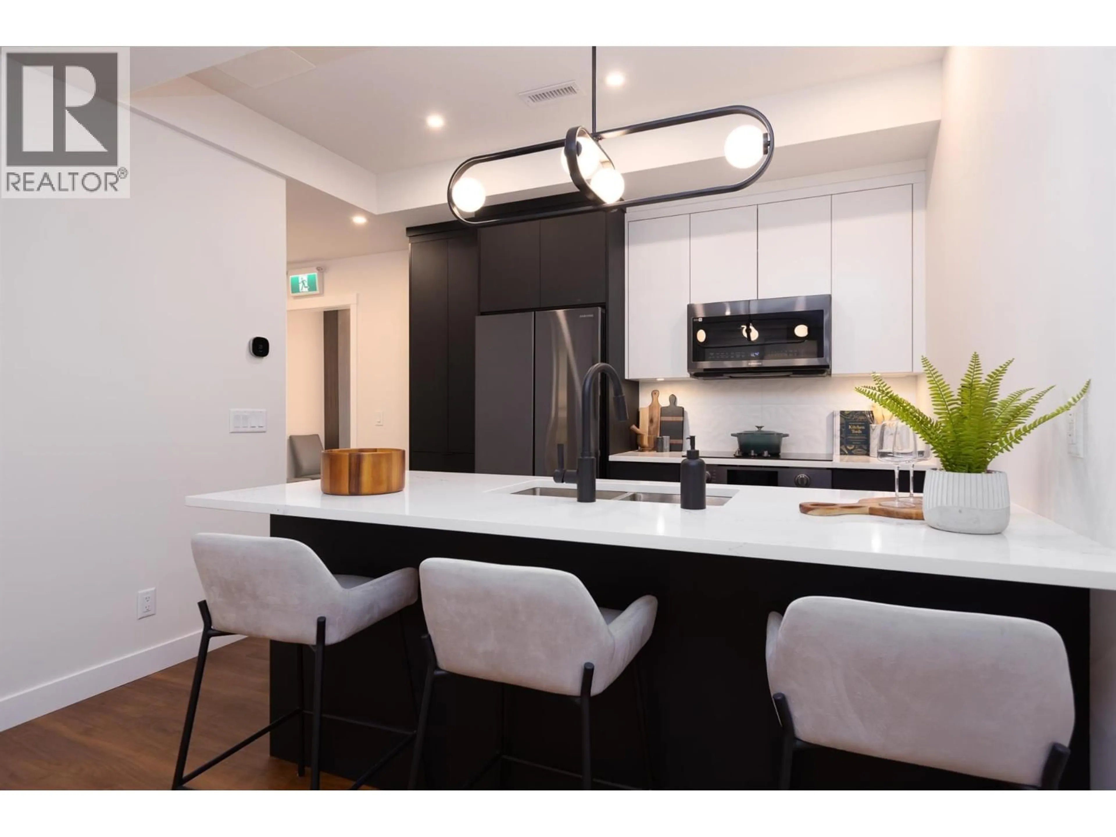 Contemporary kitchen, unknown for 446 - 1281 PRIDHAM AVENUE, Kelowna British Columbia V1Y6B3
