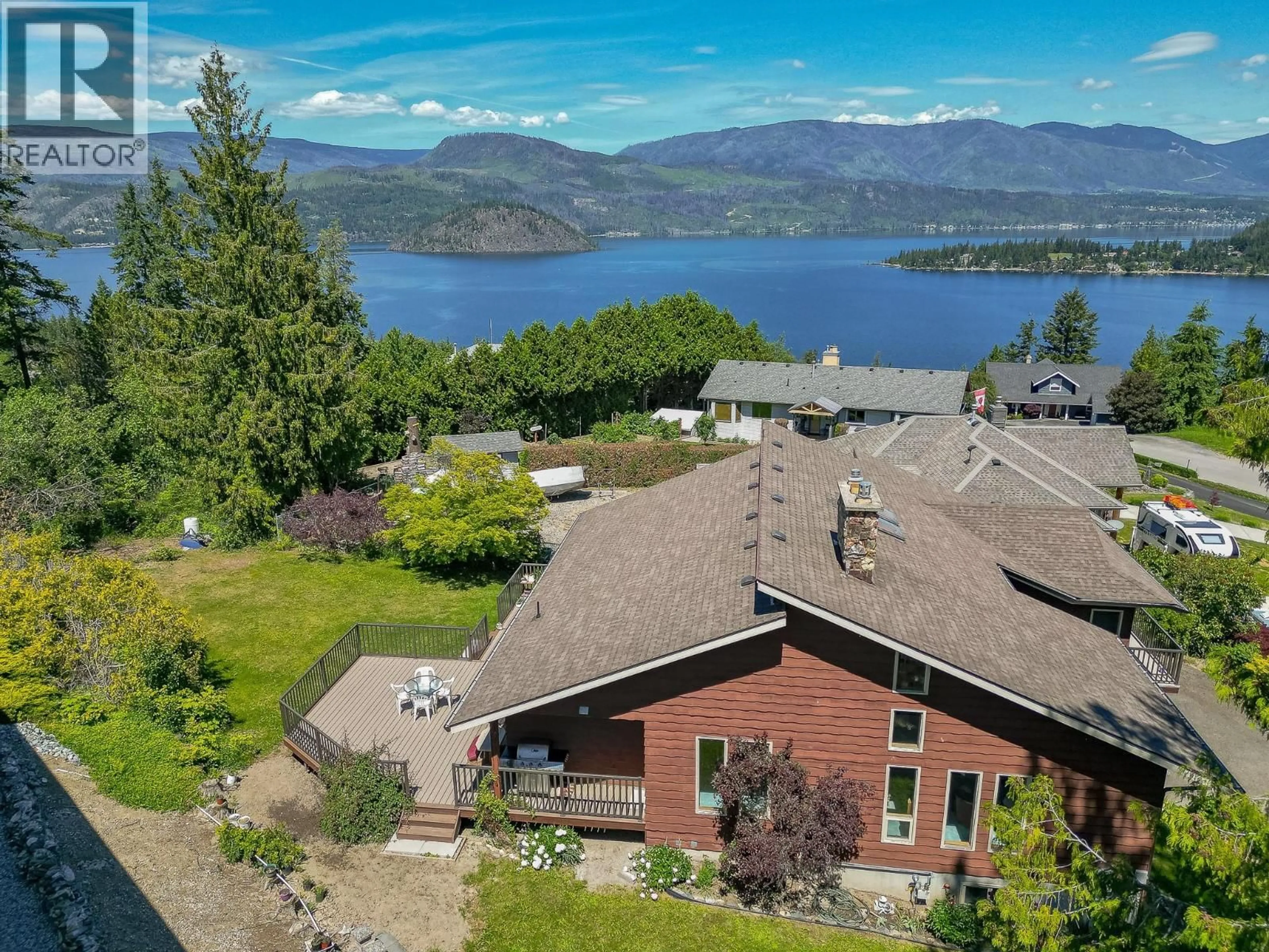 A pic from outside/outdoor area/front of a property/back of a property/a pic from drone, water/lake/river/ocean view for 2392 MT TUAM CRESCENT, Blind Bay British Columbia V0E2W2