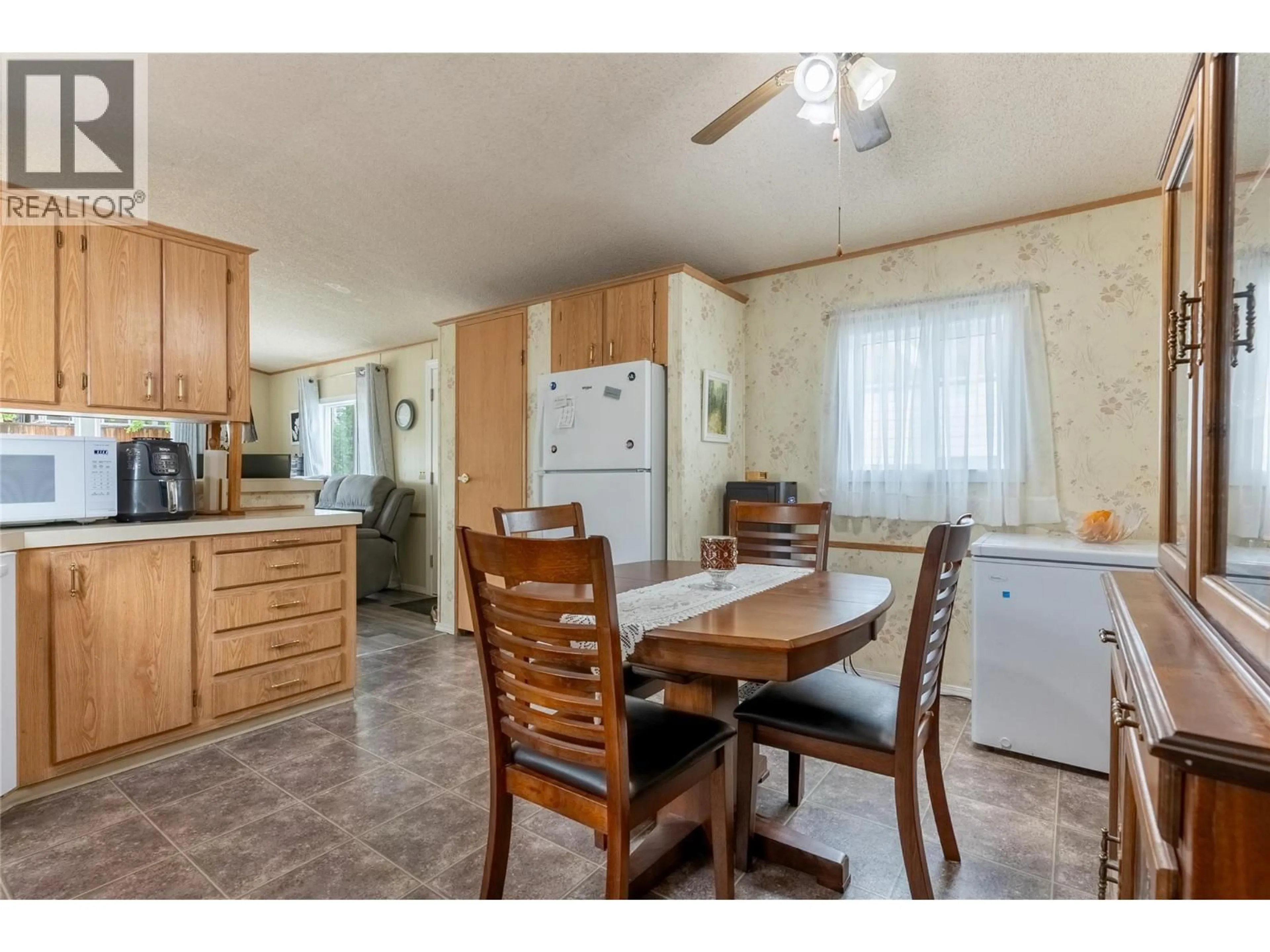 Standard kitchen, unknown for 50 - 1000 MESA VISTA COURT, Ashcroft British Columbia V0K1A0