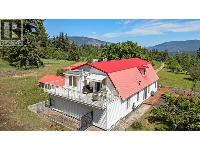 5641 50 STREET NORTHWEST, Salmon Arm 2