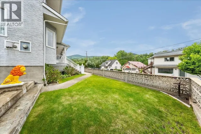 128 COLLEY STREET, Warfield 5