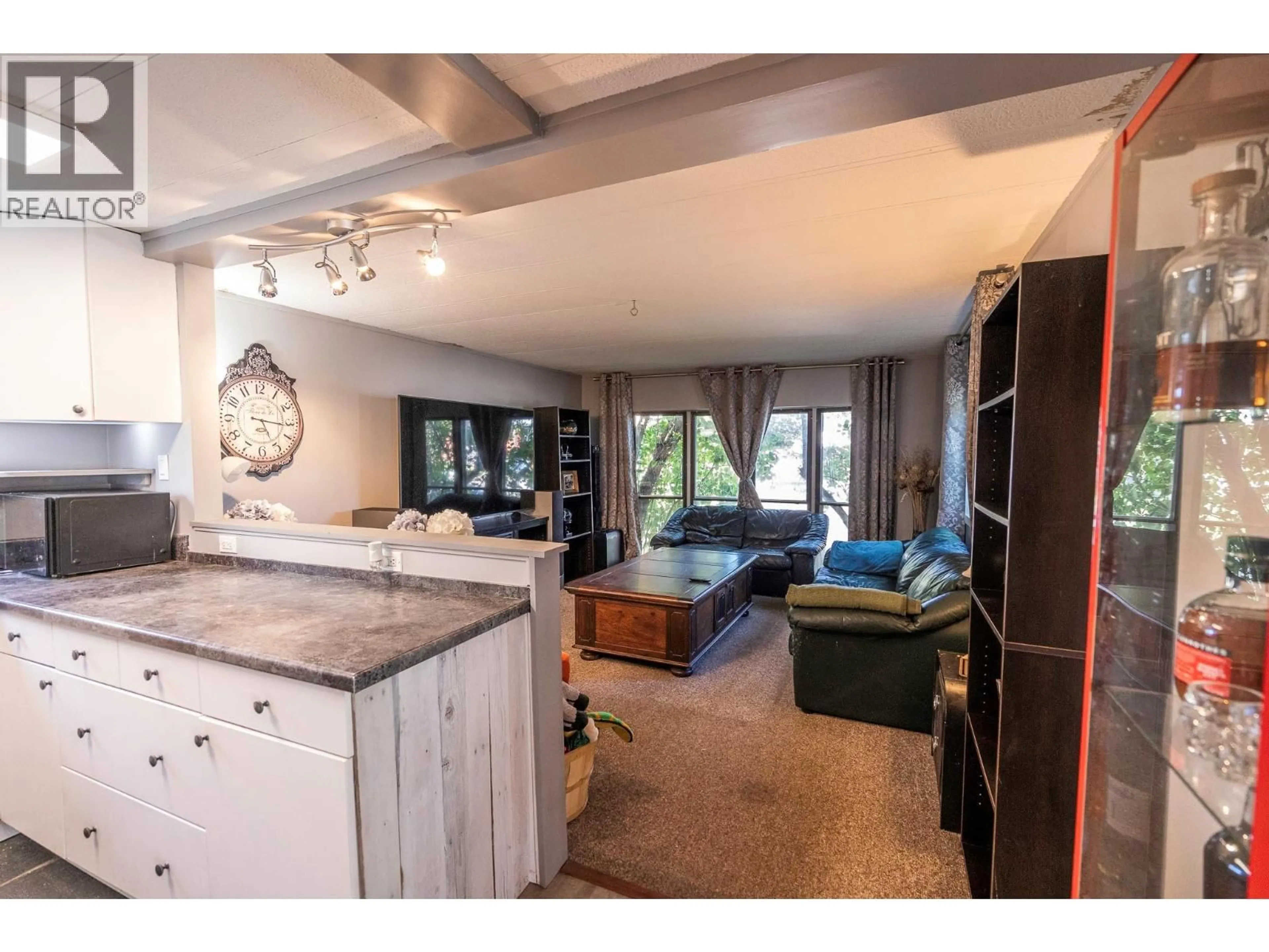 Open concept kitchen, unknown for 8 - 720 COMMONWEALTH ROAD, Lake Country British Columbia V4V1R5