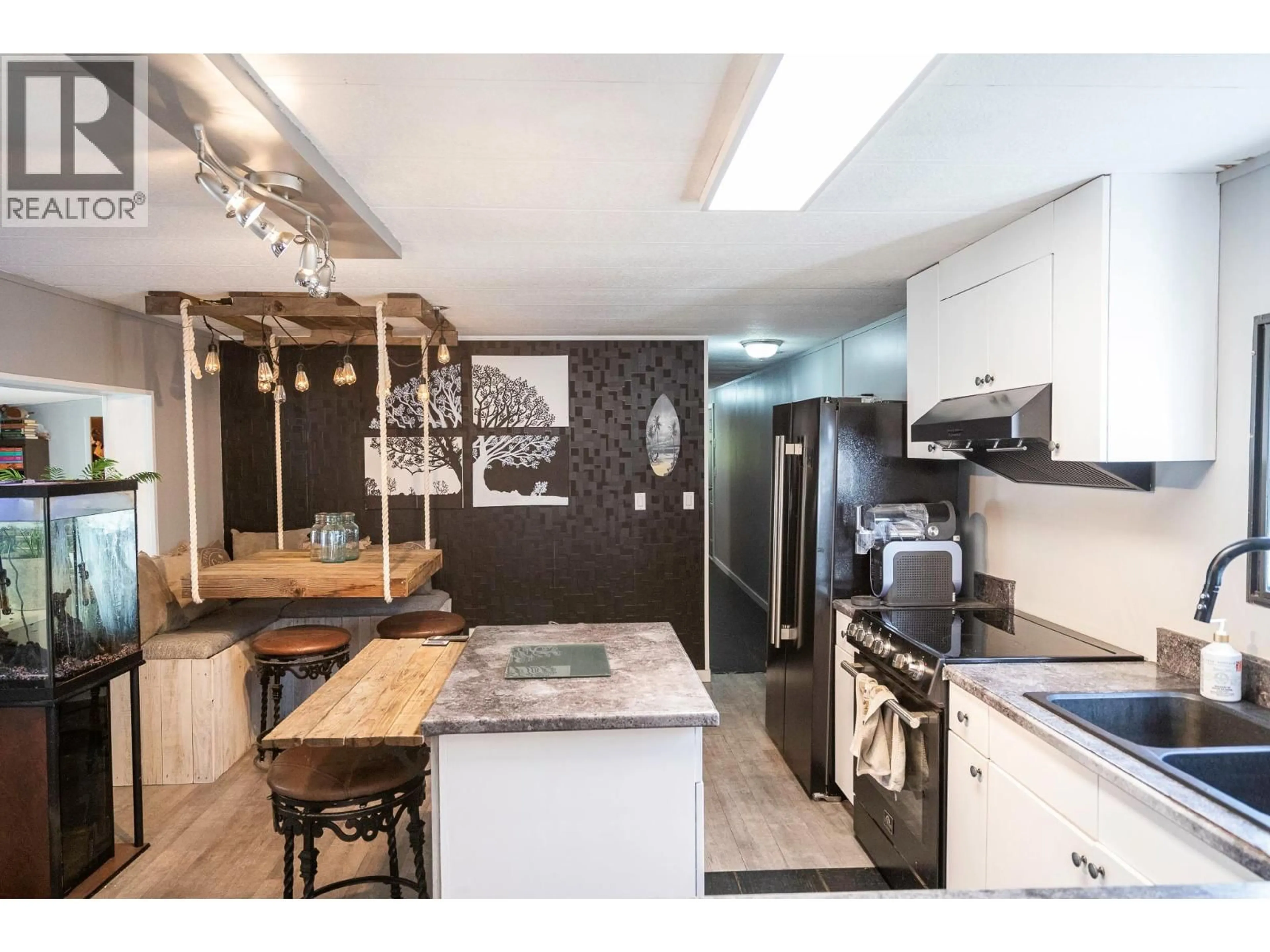 Open concept kitchen, unknown for 8 - 720 COMMONWEALTH ROAD, Lake Country British Columbia V4V1R5