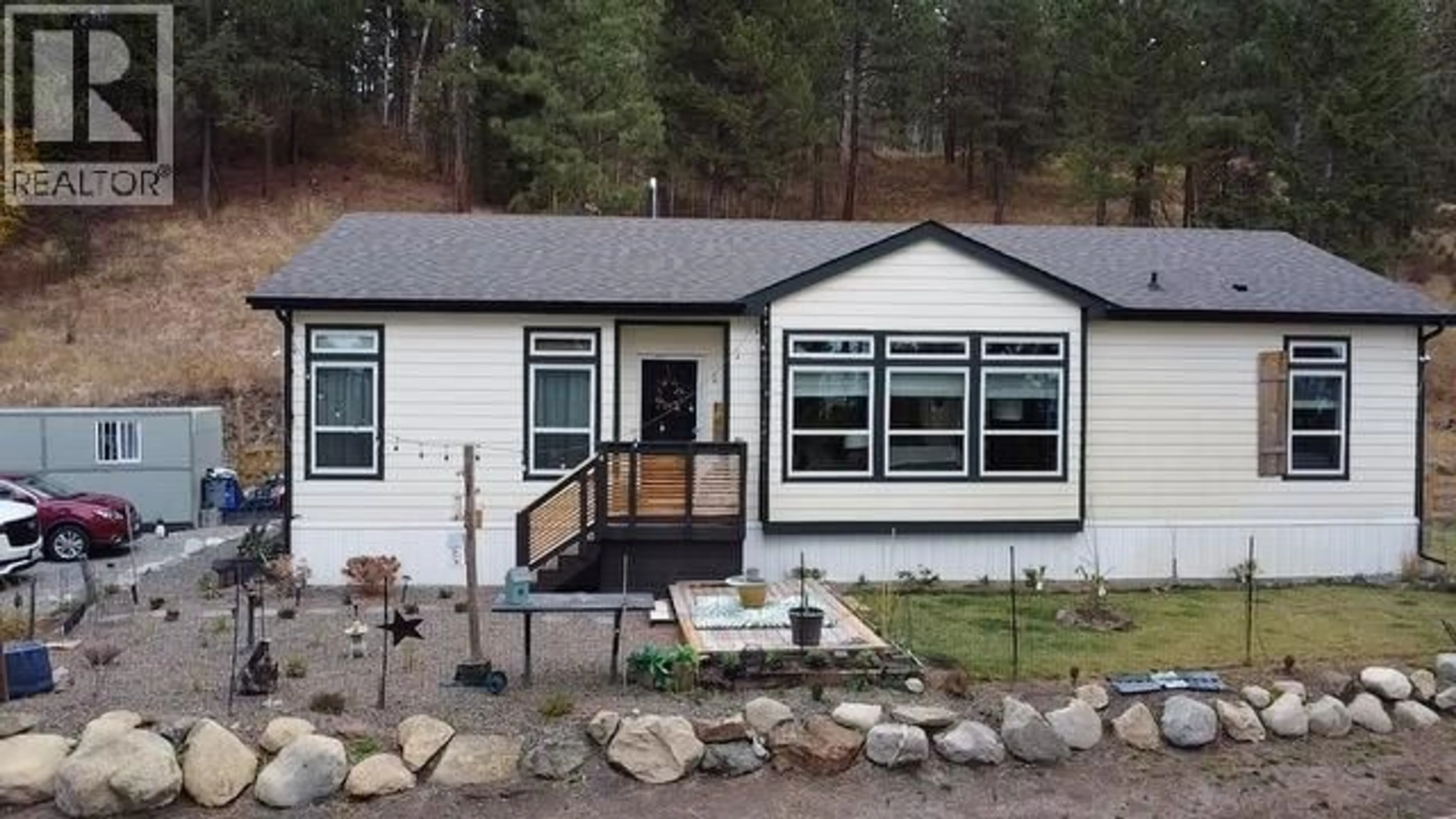 Home with vinyl exterior material, unknown for 1020 BULLMOOSE WAY, Osoyoos British Columbia V0H1V6