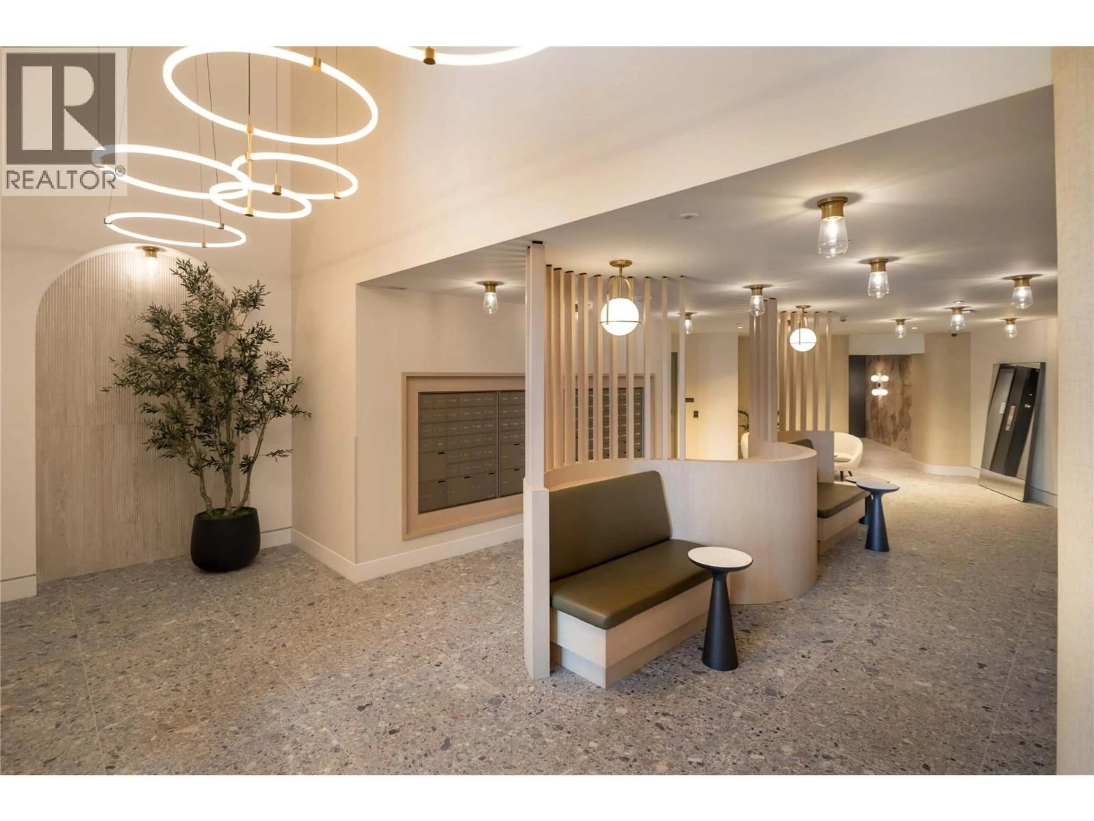 Lobby for 709 - 3340 LAKESHORE ROAD, Kelowna British Columbia V1W0H6