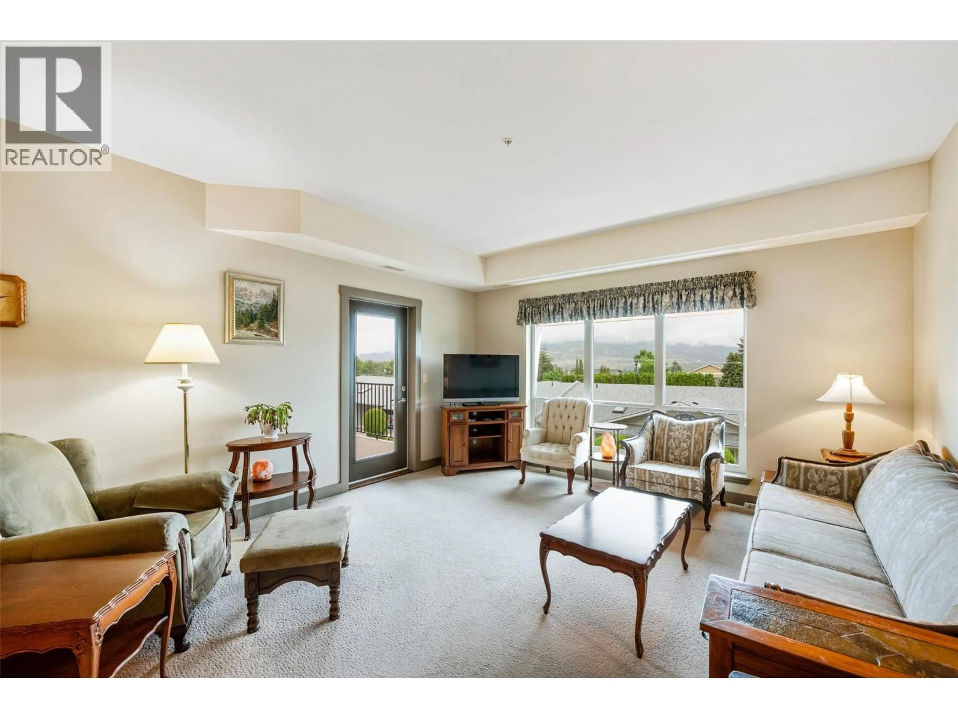 Living room with furniture, unknown for 204 - 873 FORESTBROOK DRIVE, Penticton British Columbia V2A2E9