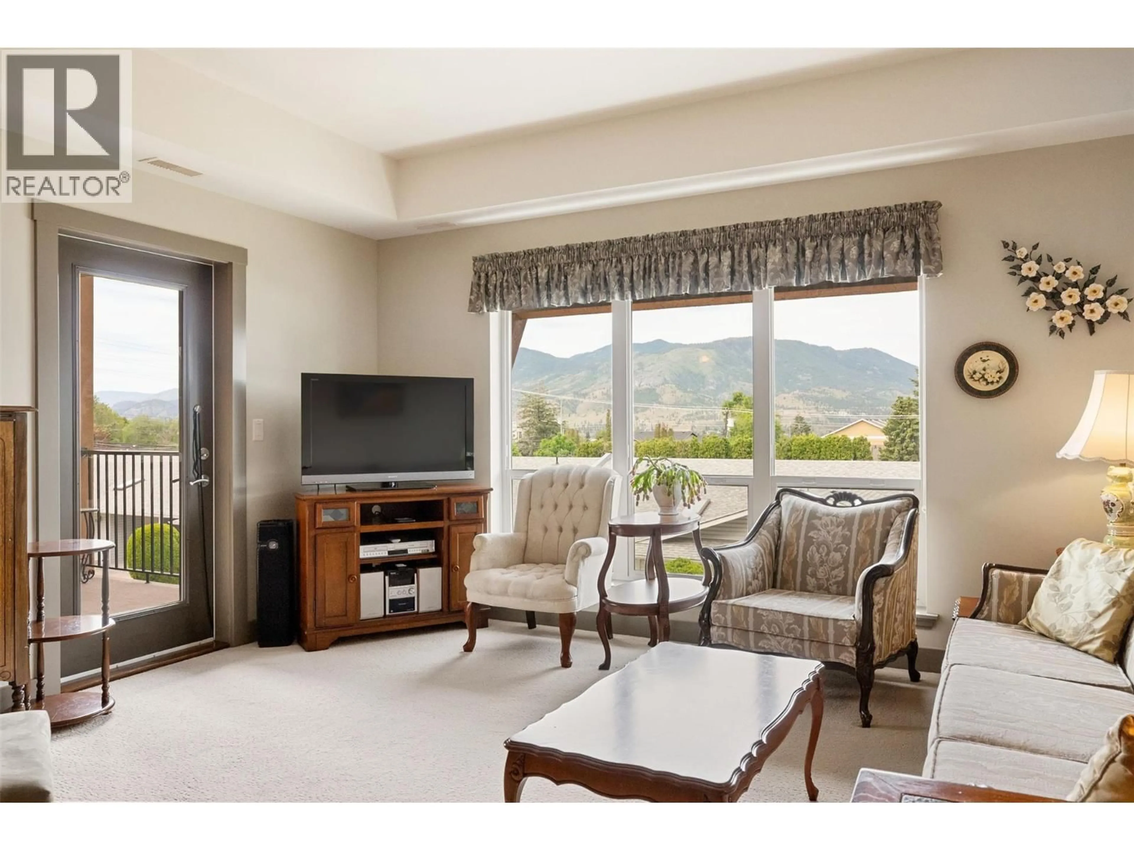 Living room with furniture, unknown for 204 - 873 FORESTBROOK DRIVE, Penticton British Columbia V2A2E9