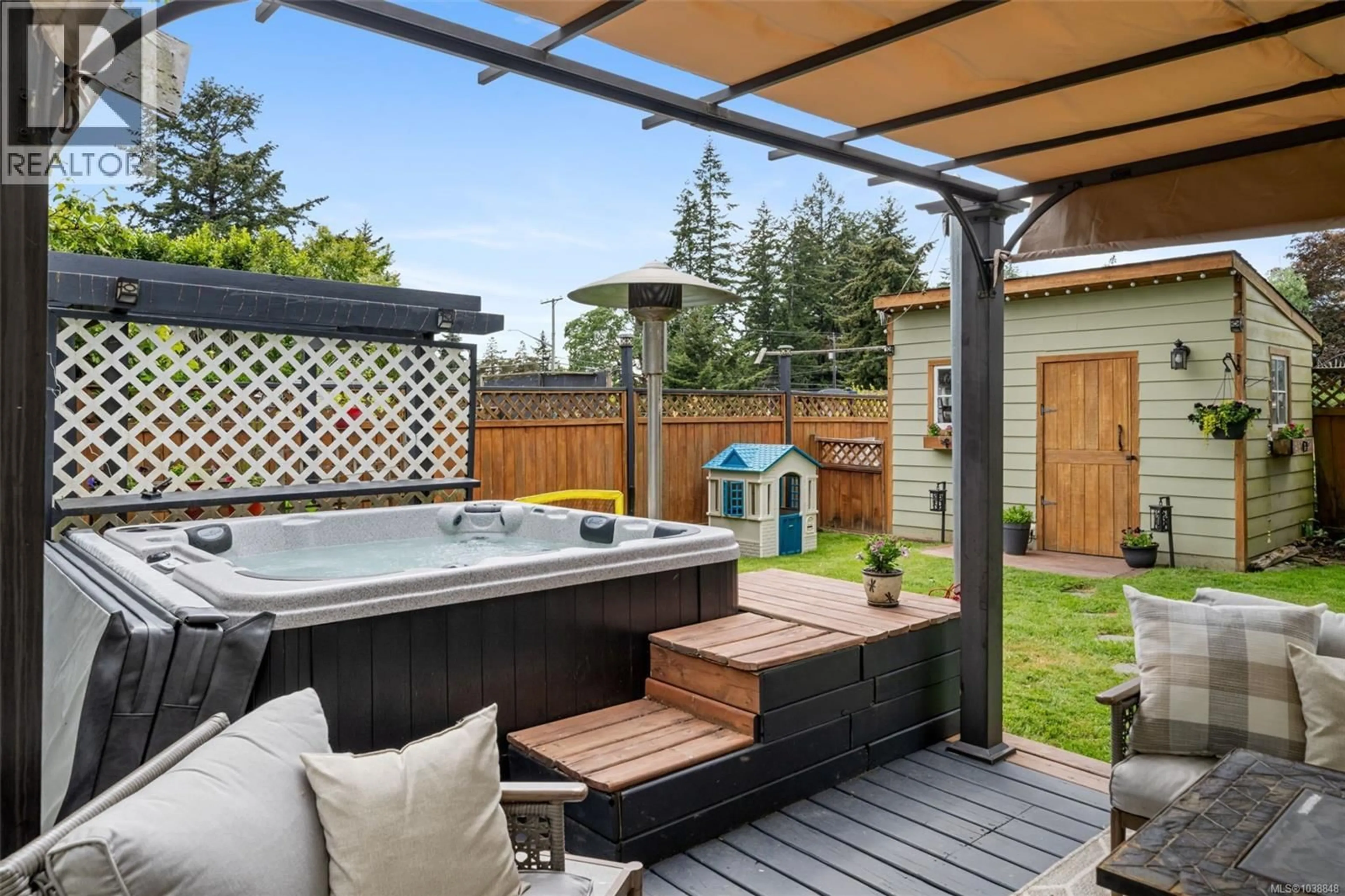Patio, unknown for 2738 WHITEHEAD PLACE, Colwood British Columbia V9B4T7