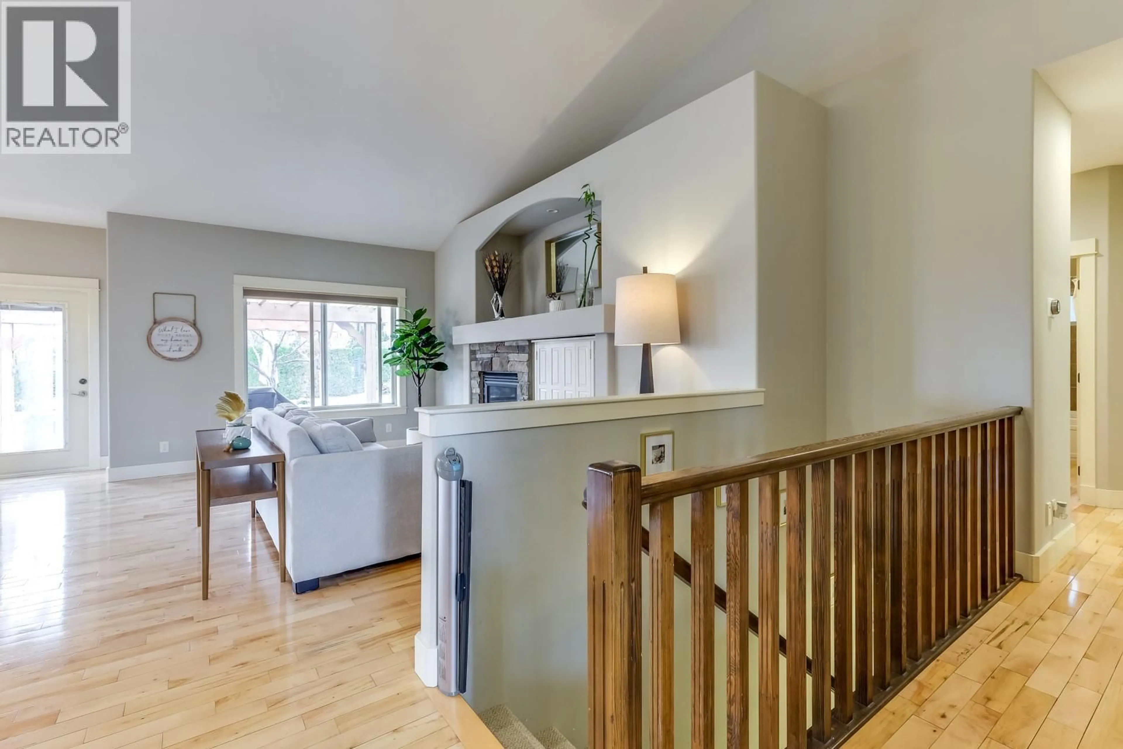 Unknown for 688 ALMANDINE COURT, Kelowna British Columbia V1W4Z5