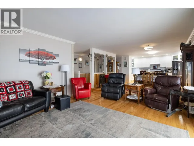 3944 CASCADE DRIVE, Vernon 5