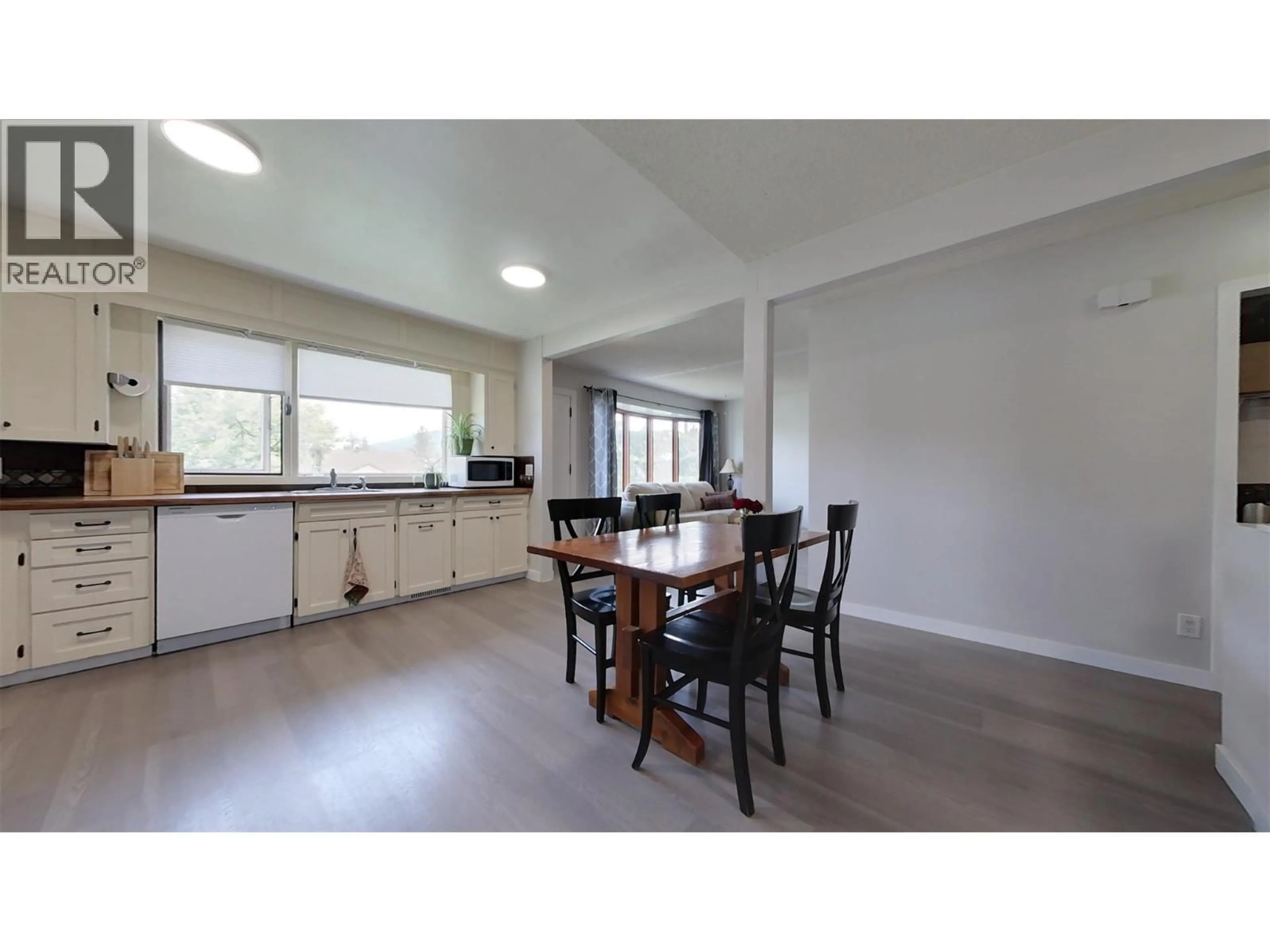 Unknown for 413 12TH S AVENUE, Cranbrook British Columbia V1C2M7