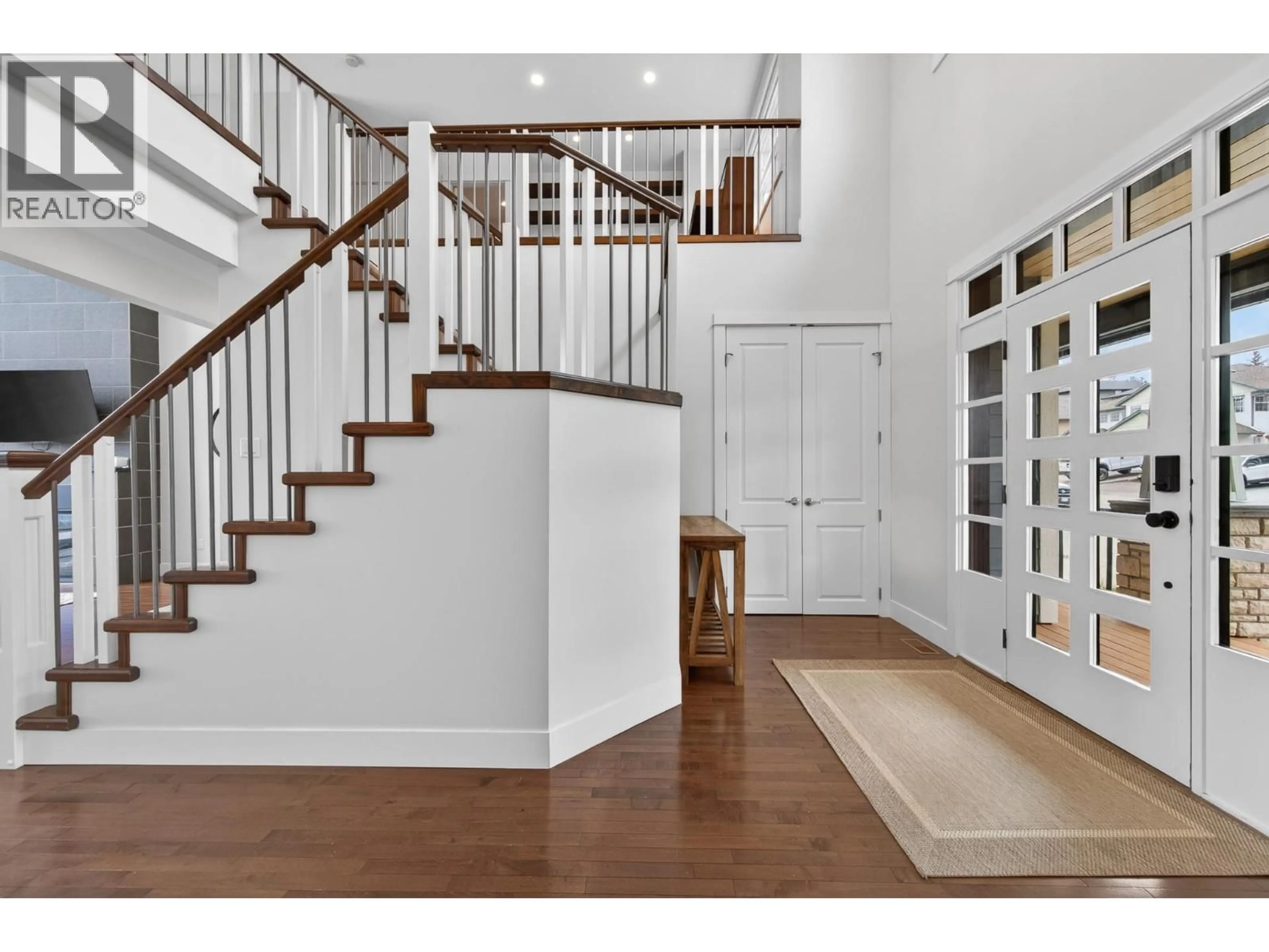 Indoor entryway for 2640 TELFORD DRIVE, Kamloops British Columbia V1S0A3