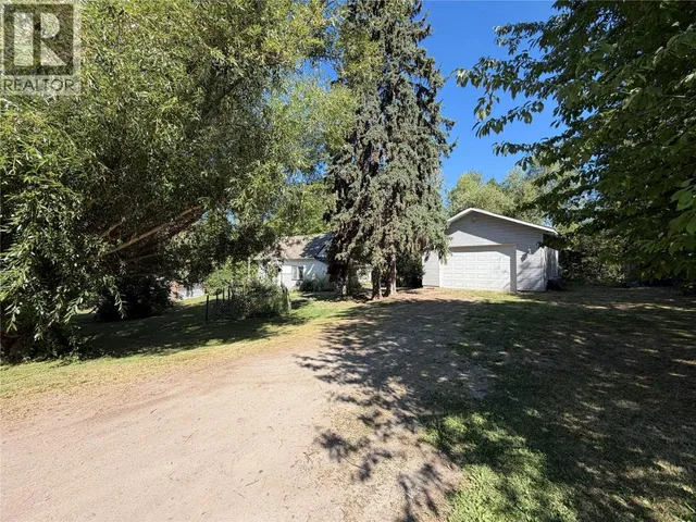 2370 LAKESHORE ROAD NORTHEAST, Salmon Arm 2