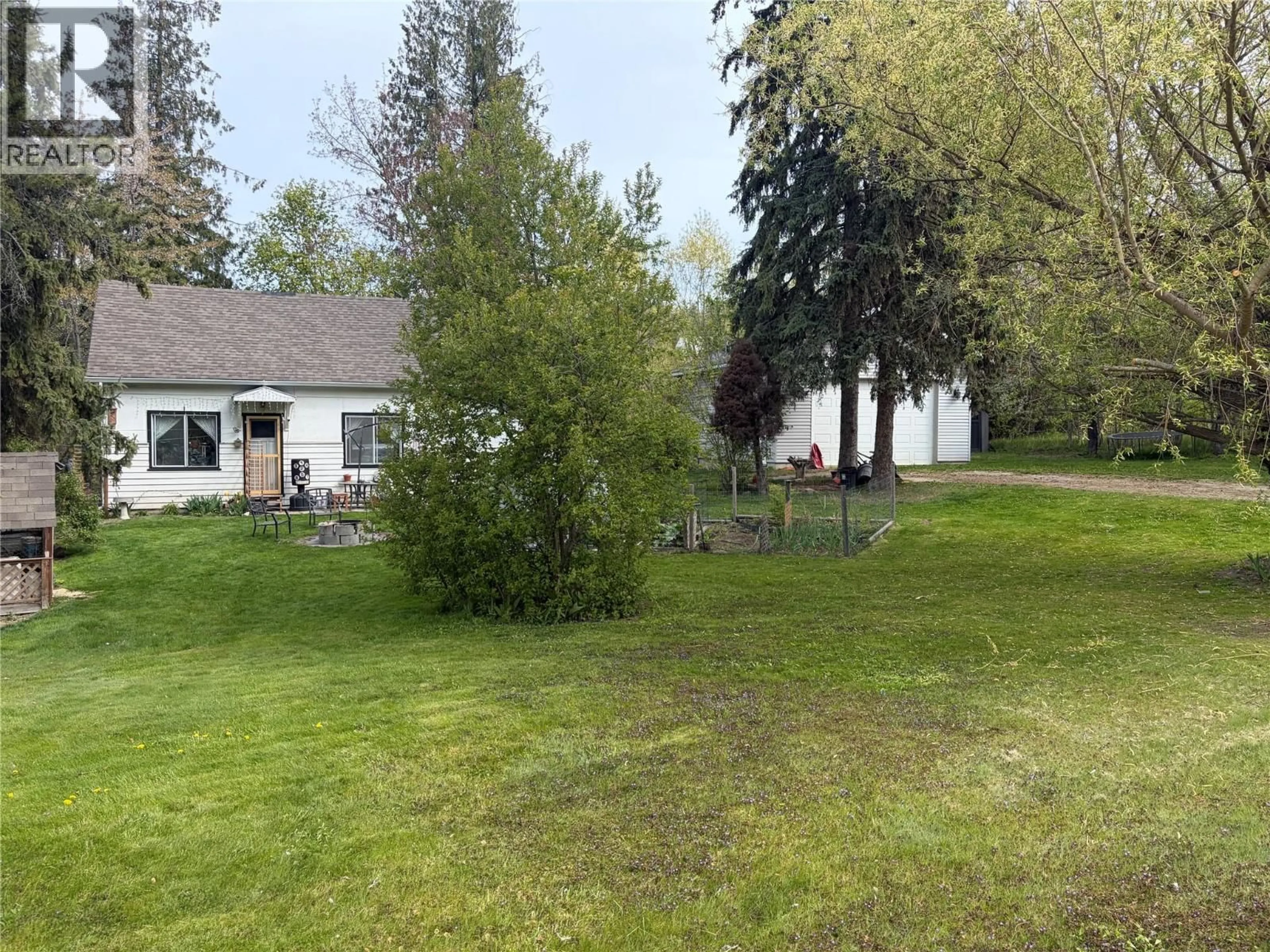 Unknown for 2370 LAKESHORE ROAD NORTHEAST, Salmon Arm British Columbia V1E3X9