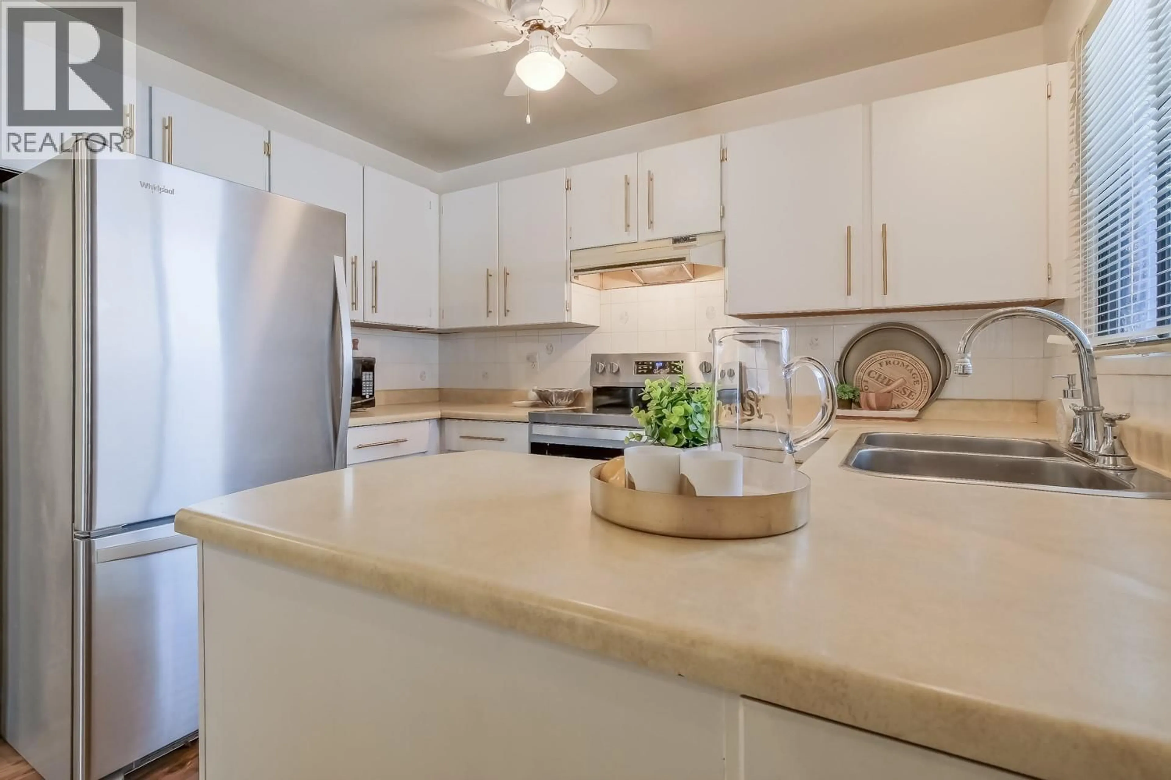 Standard kitchen, unknown for 182 BLAIRMORE CRESCENT, Penticton British Columbia V2A7C5