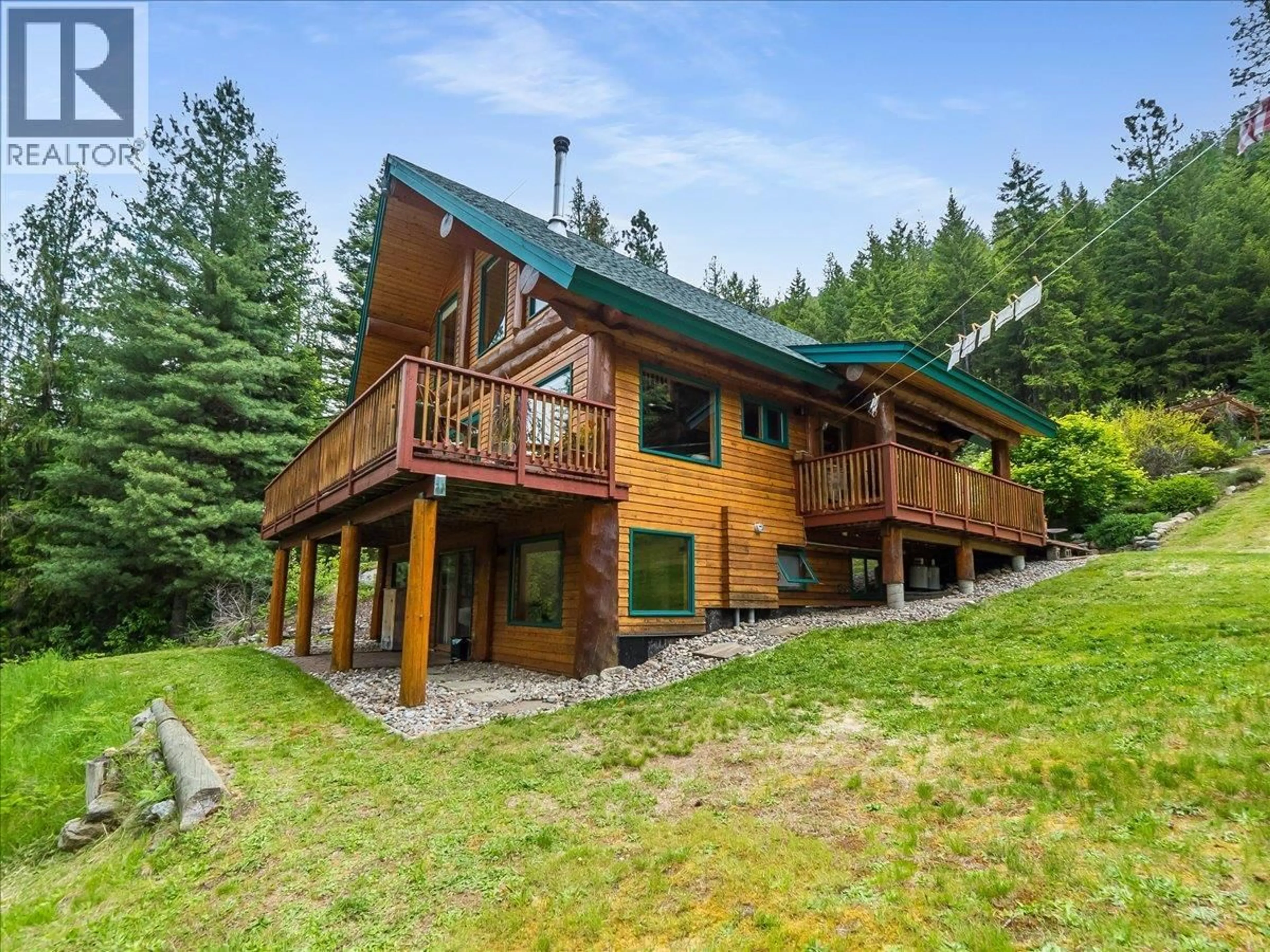 A pic from outside/outdoor area/front of a property/back of a property/a pic from drone, unknown for 1990 6 HIGHWAY, Crescent Valley British Columbia V0G1H0