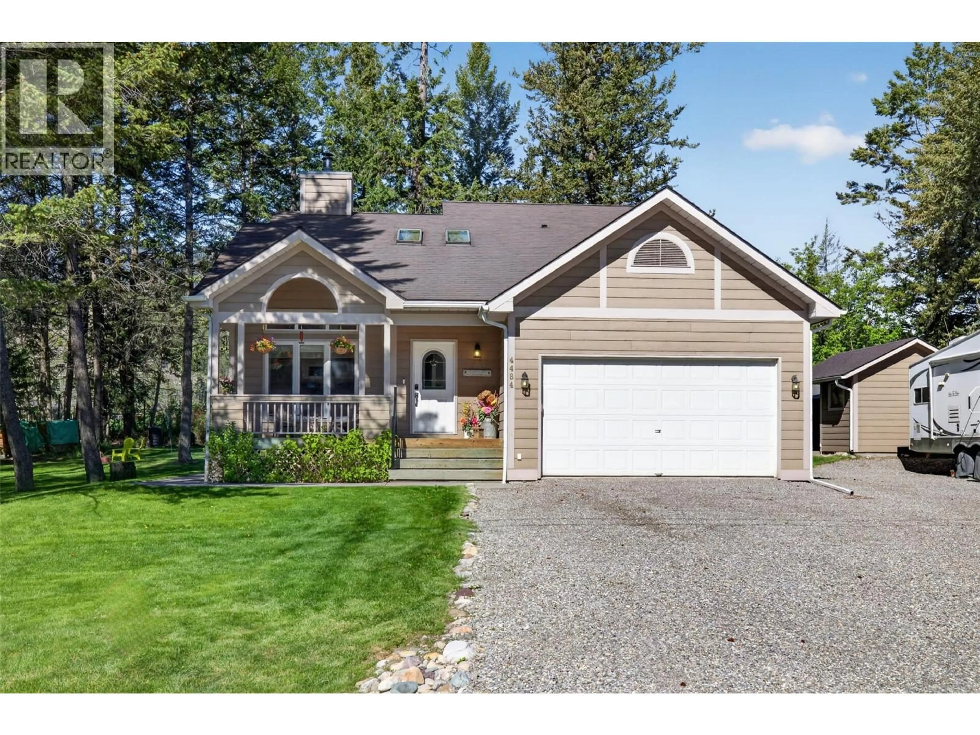 Home with vinyl exterior material, street for 4484 COLUMBIA VIEW ROAD, Fairmont Hot Springs British Columbia V0B1L2