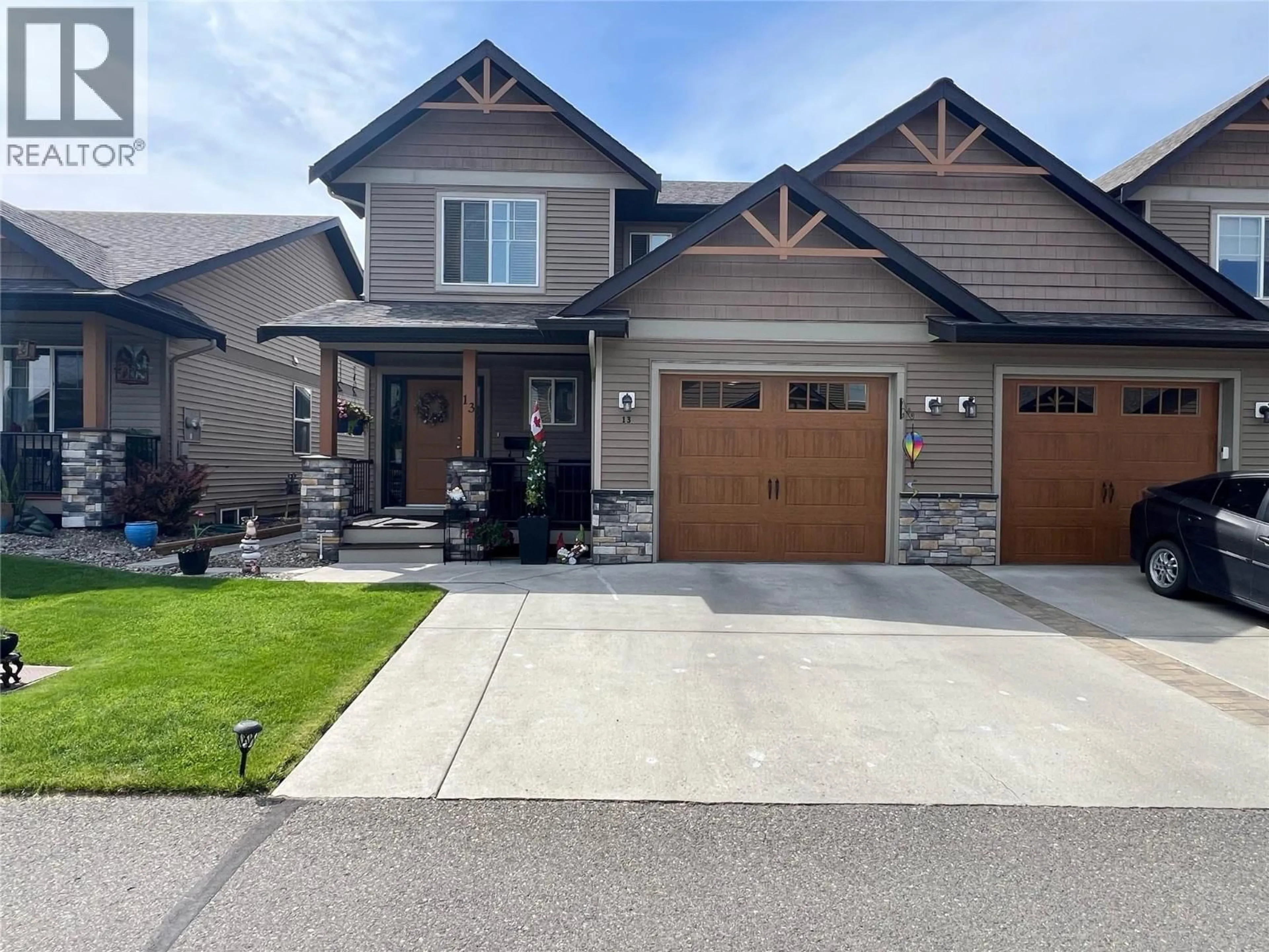 Home with vinyl exterior material, street for 13 - 3031 WESTSYDE ROAD, Kamloops British Columbia V2B0E4