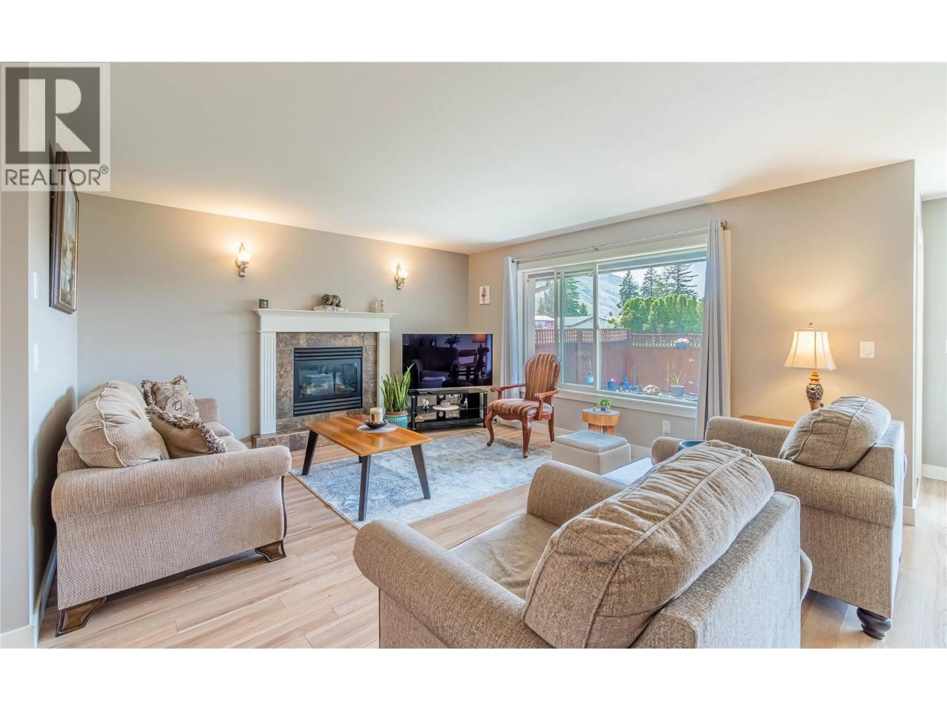 Living room with furniture, unknown for 13 - 3031 WESTSYDE ROAD, Kamloops British Columbia V2B0E4