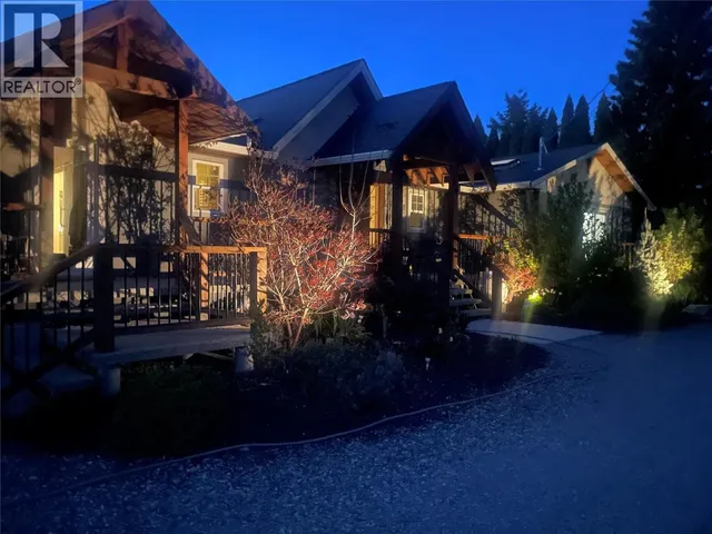 2020 GOLDIE ROAD, Lake Country 3