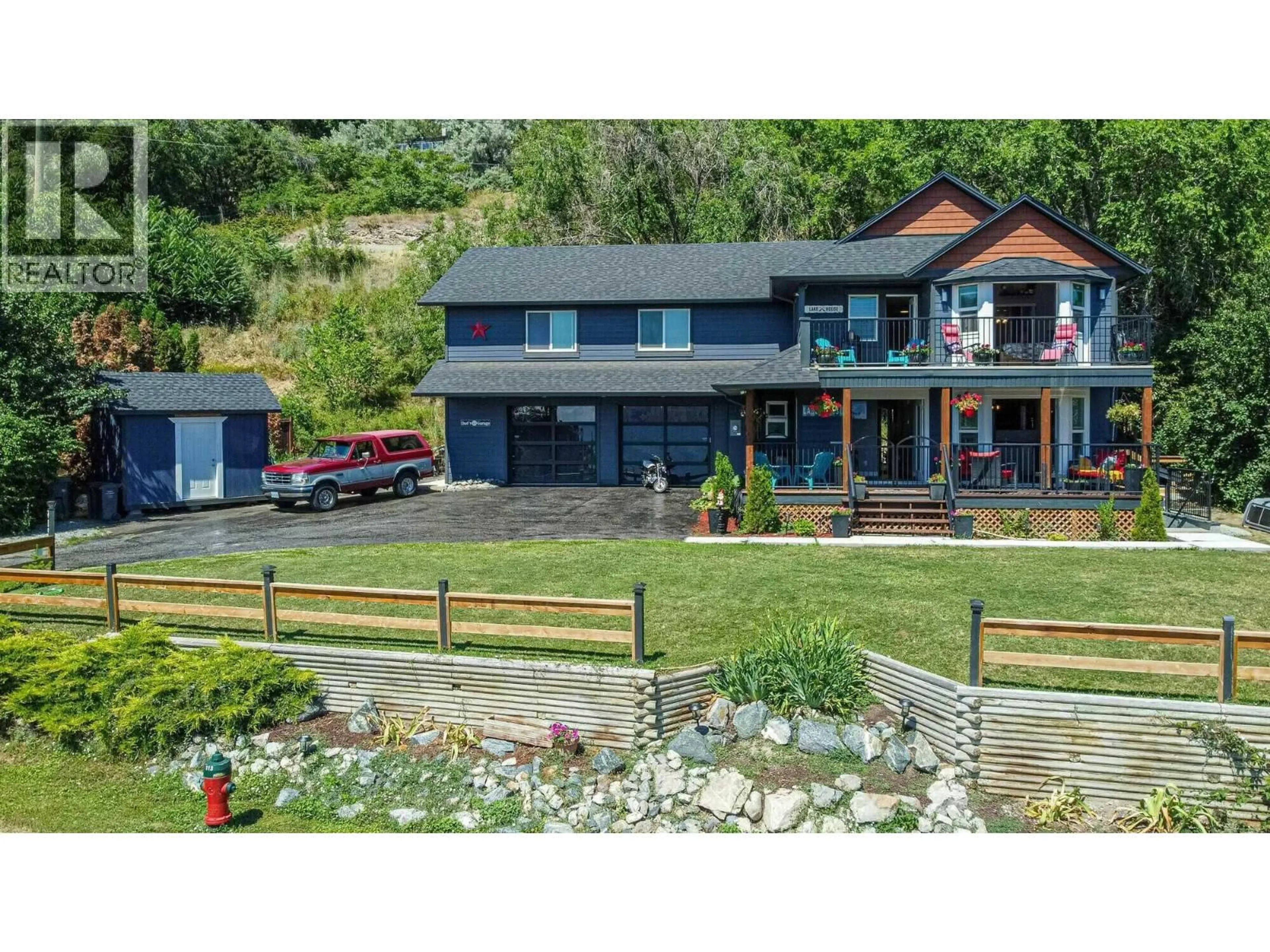 A pic from outside/outdoor area/front of a property/back of a property/a pic from drone, unknown for 5190 ROBINSON PLACE, Peachland British Columbia V0H1X1